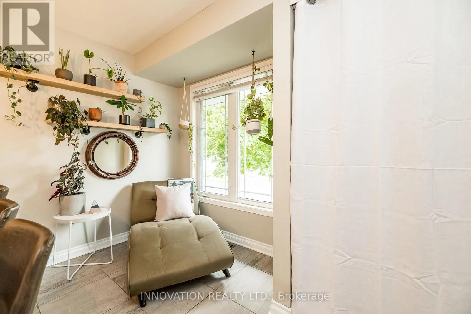 452 HILLSBORO PRIVATE