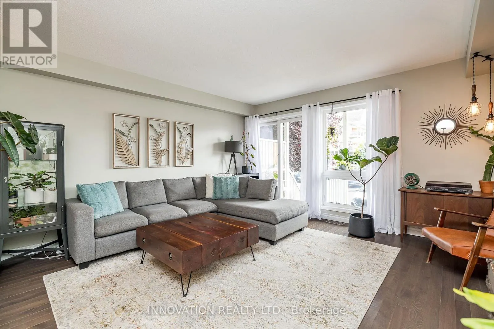 452 HILLSBORO PRIVATE