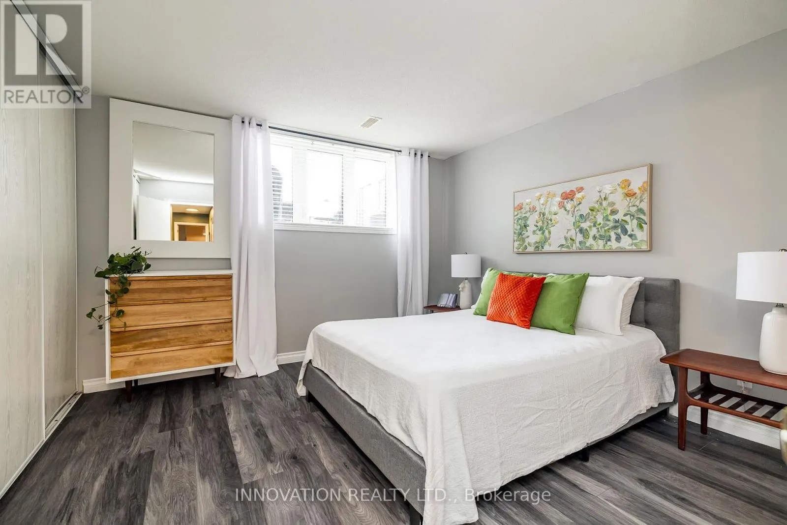 452 HILLSBORO PRIVATE