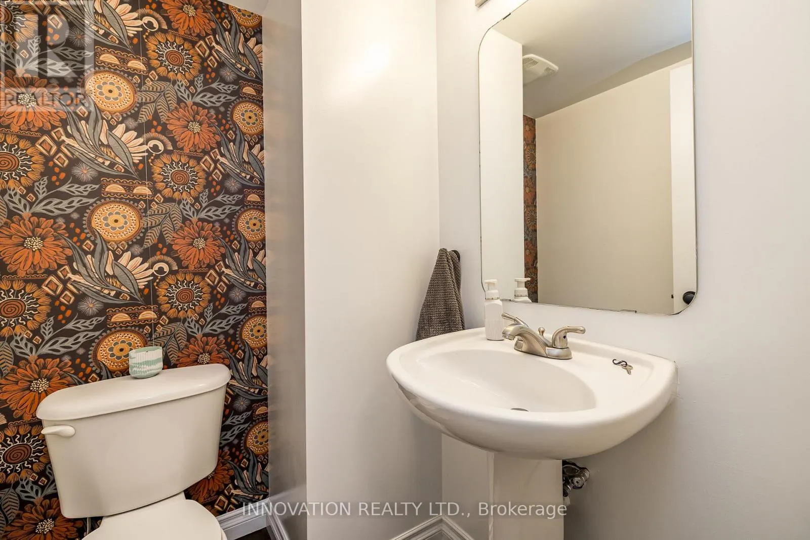 452 HILLSBORO PRIVATE