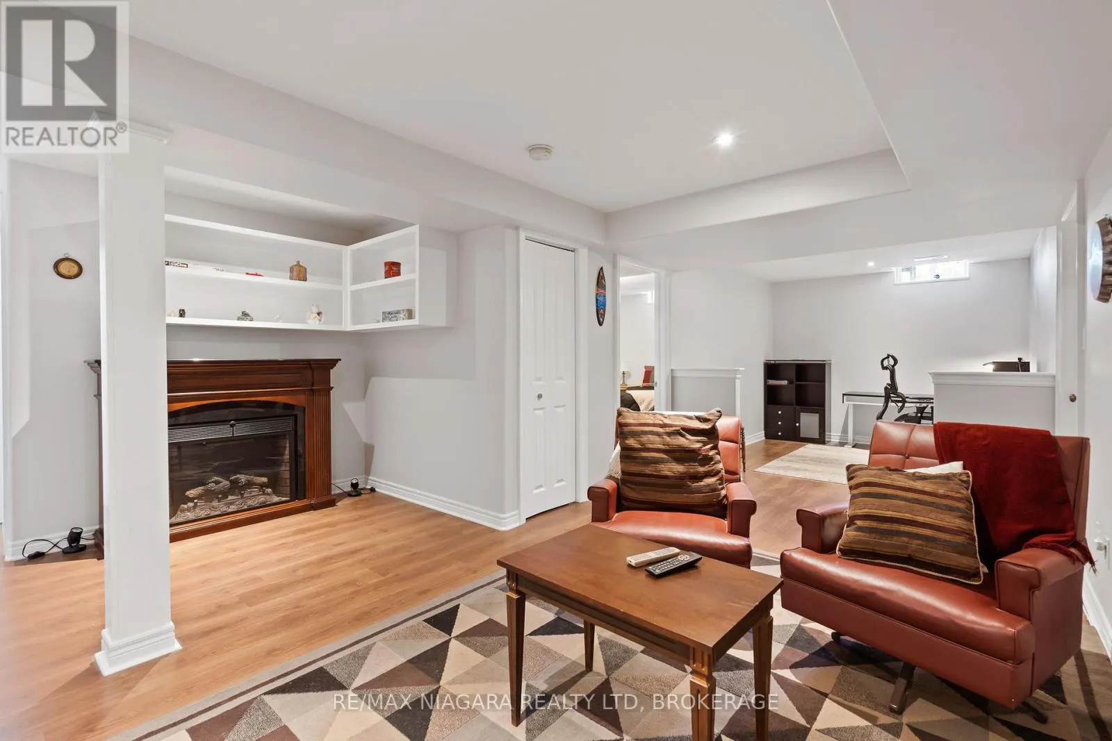 37 BUCKLEY TERRACE