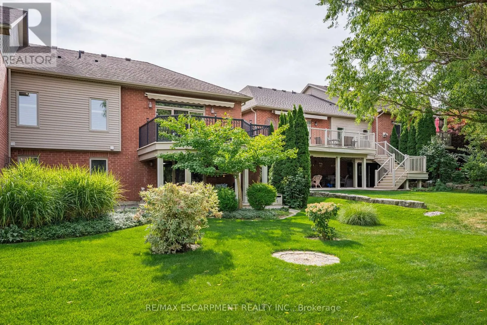 13 IRON BRIDGE COURT