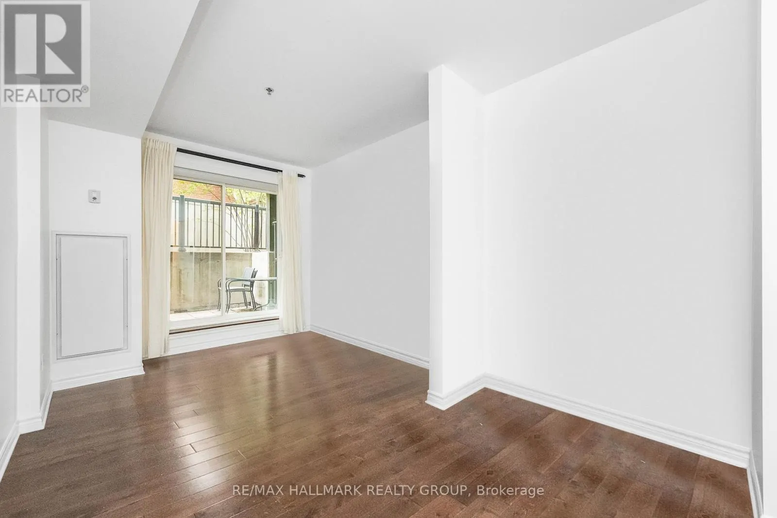103 - 429 KENT STREET