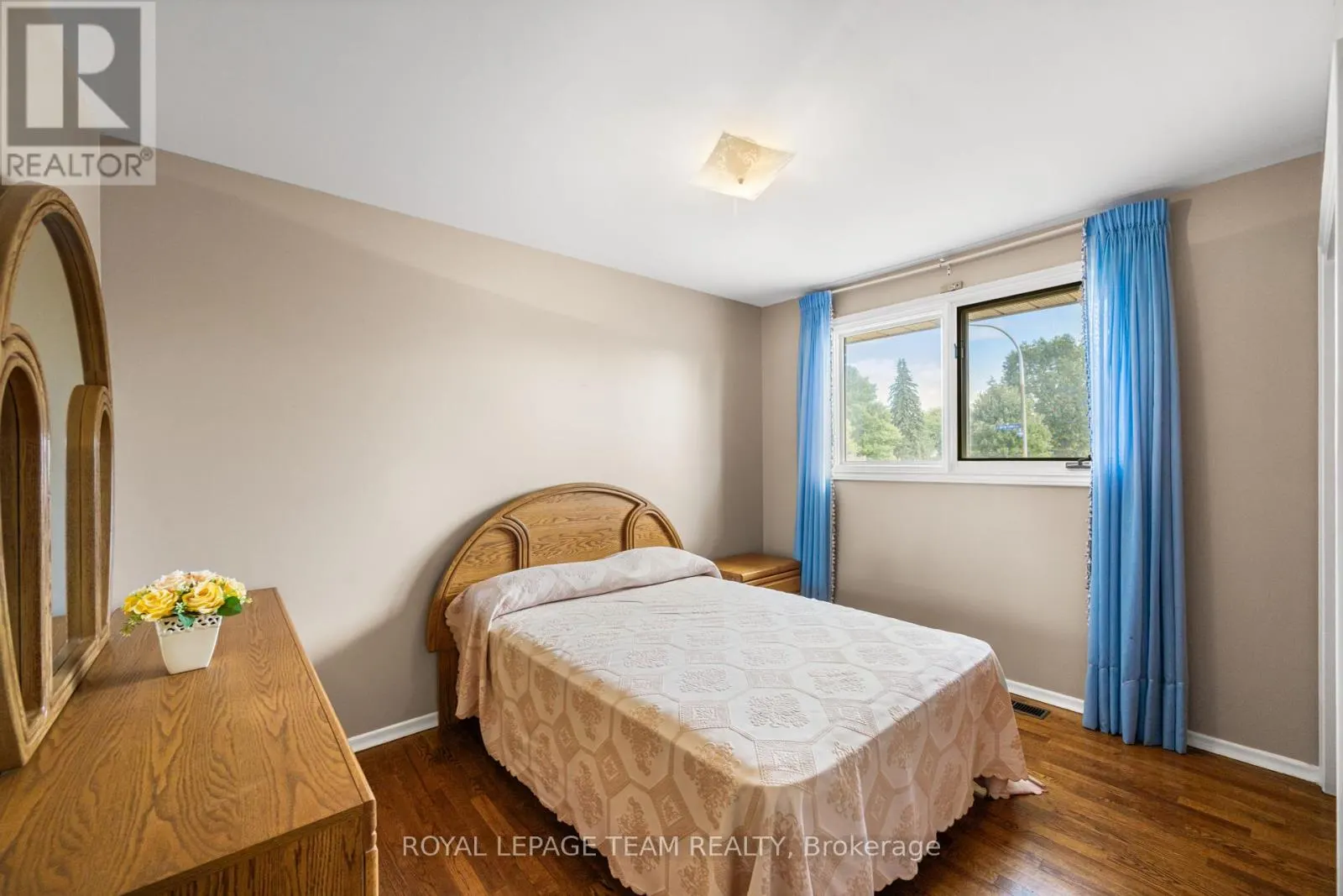 5 SPRING GARDEN AVENUE