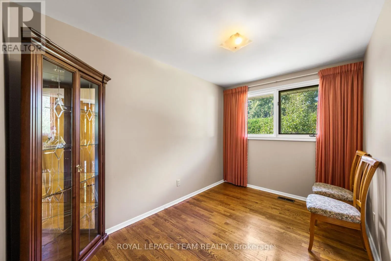 5 SPRING GARDEN AVENUE