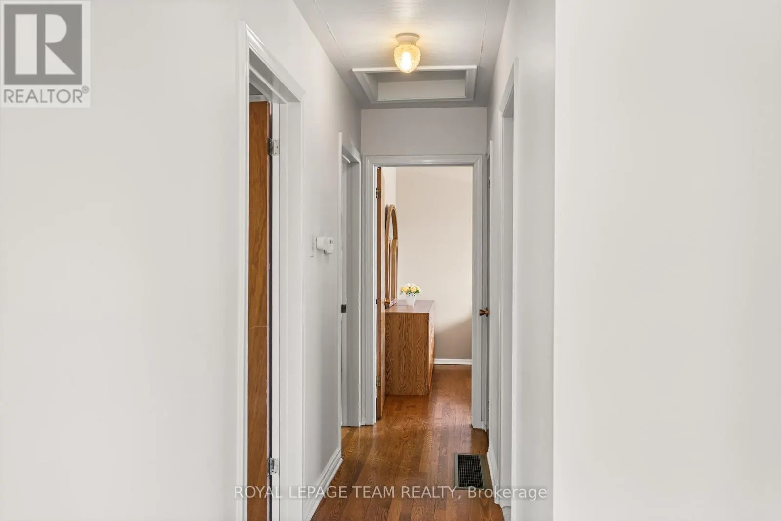 5 SPRING GARDEN AVENUE