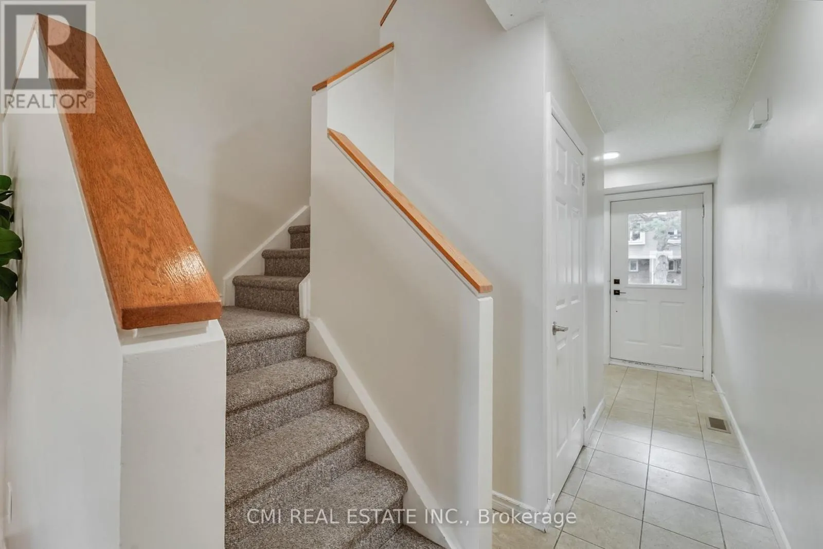 49 - 495 SIDNEY DRIVE