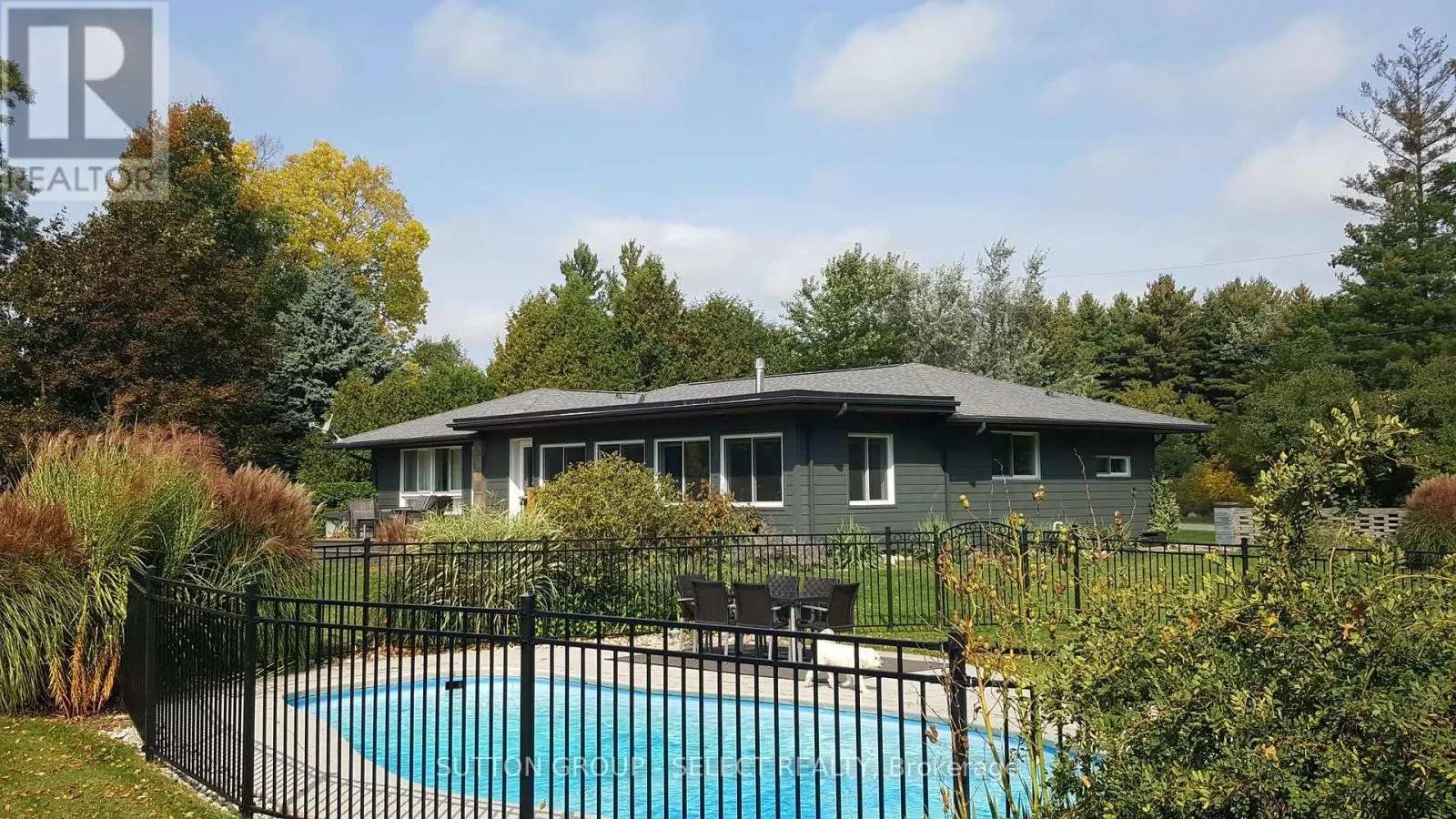 20979 LAKESIDE DRIVE
