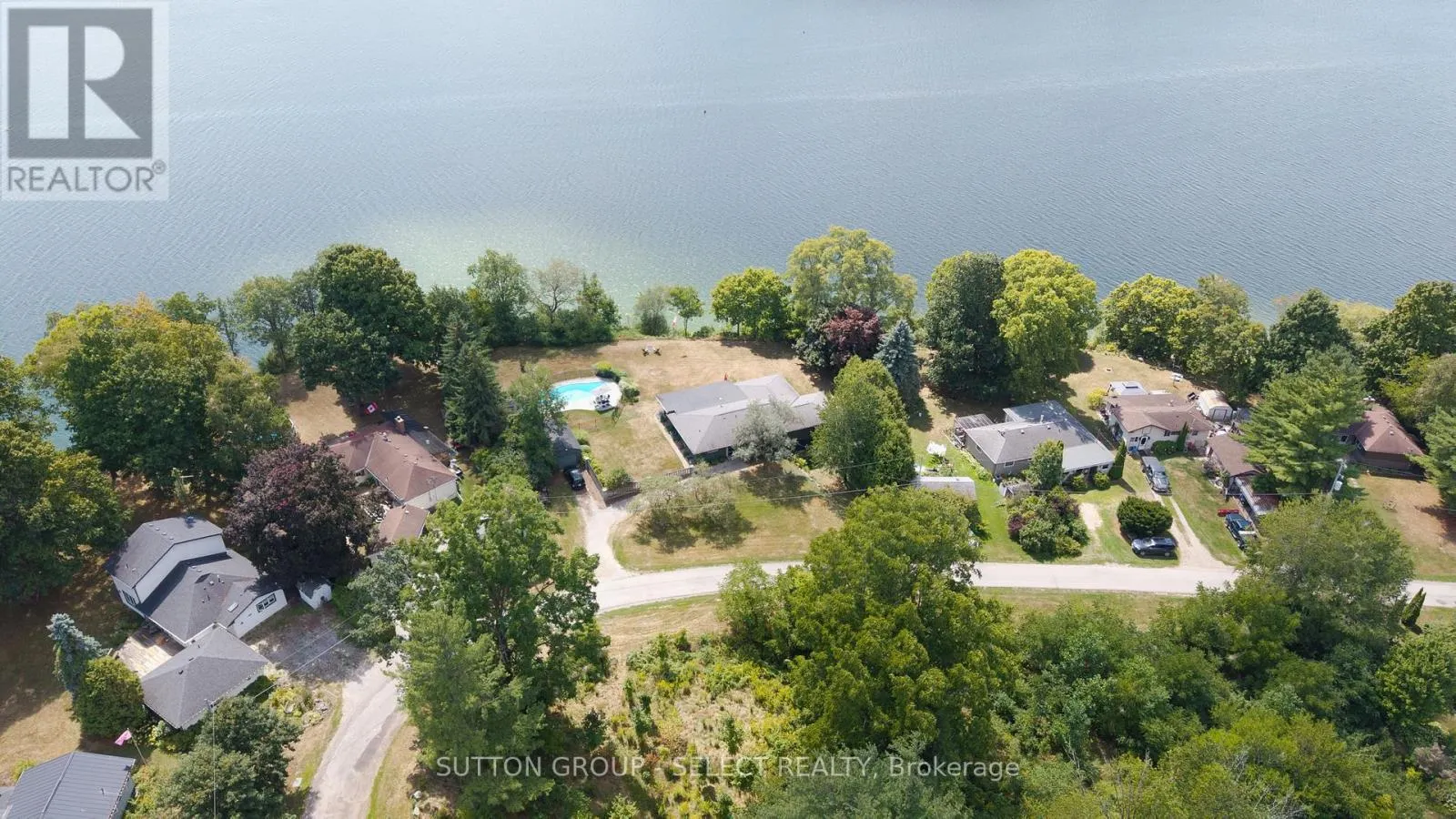20979 LAKESIDE DRIVE
