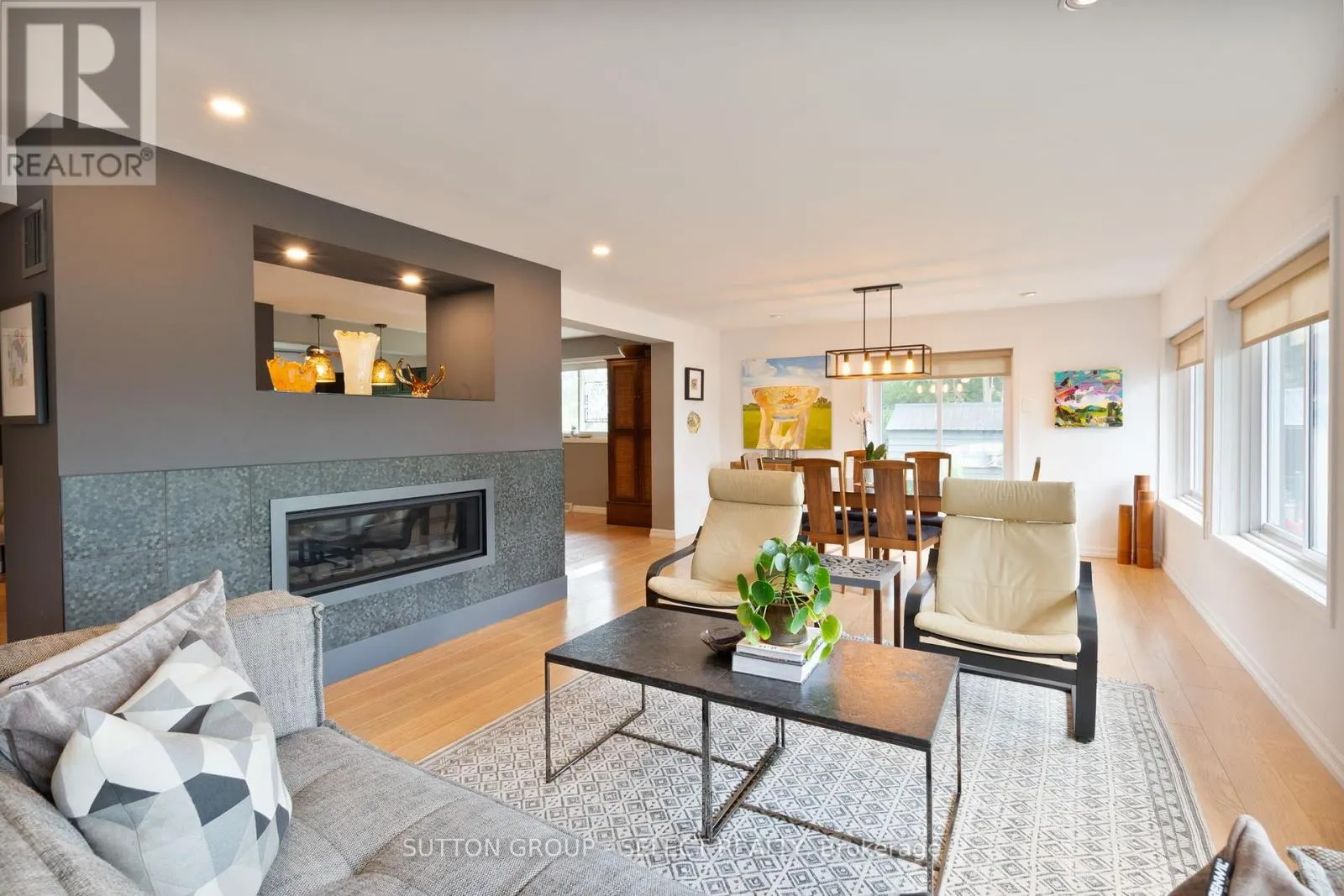 20979 LAKESIDE DRIVE