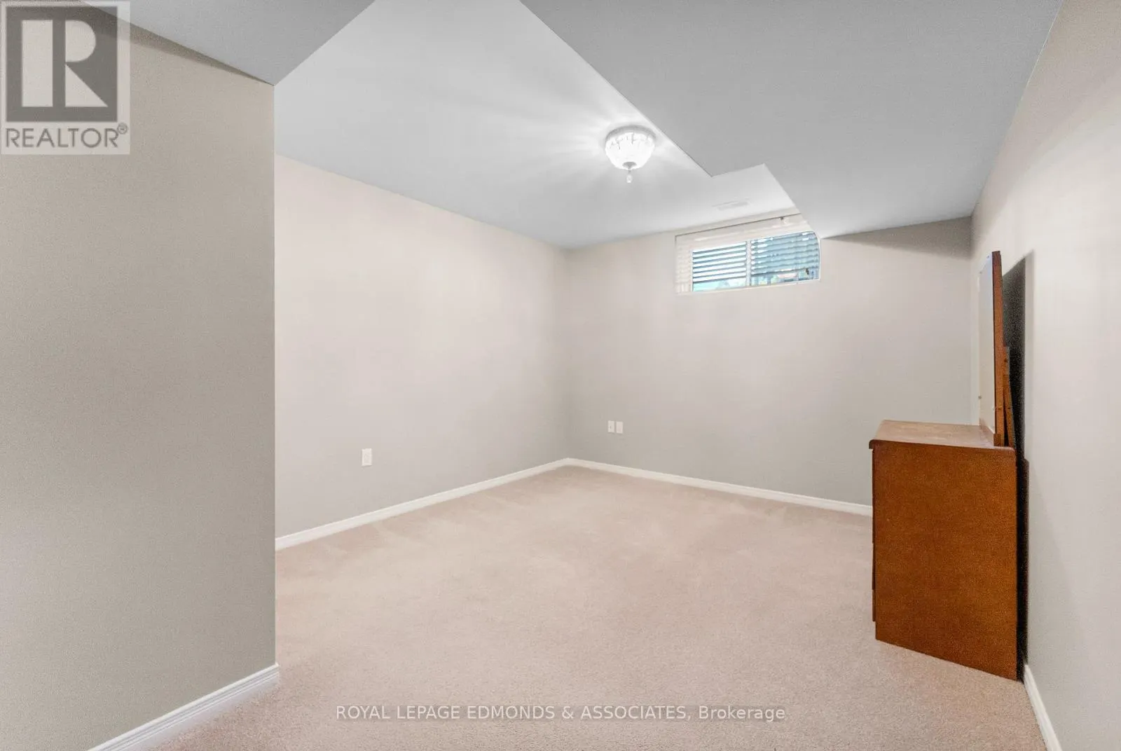 385 MORRIS STREET