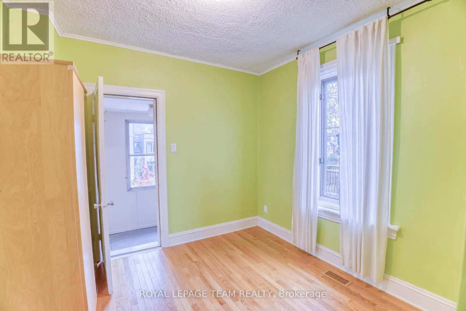 87 GUIGUES AVENUE