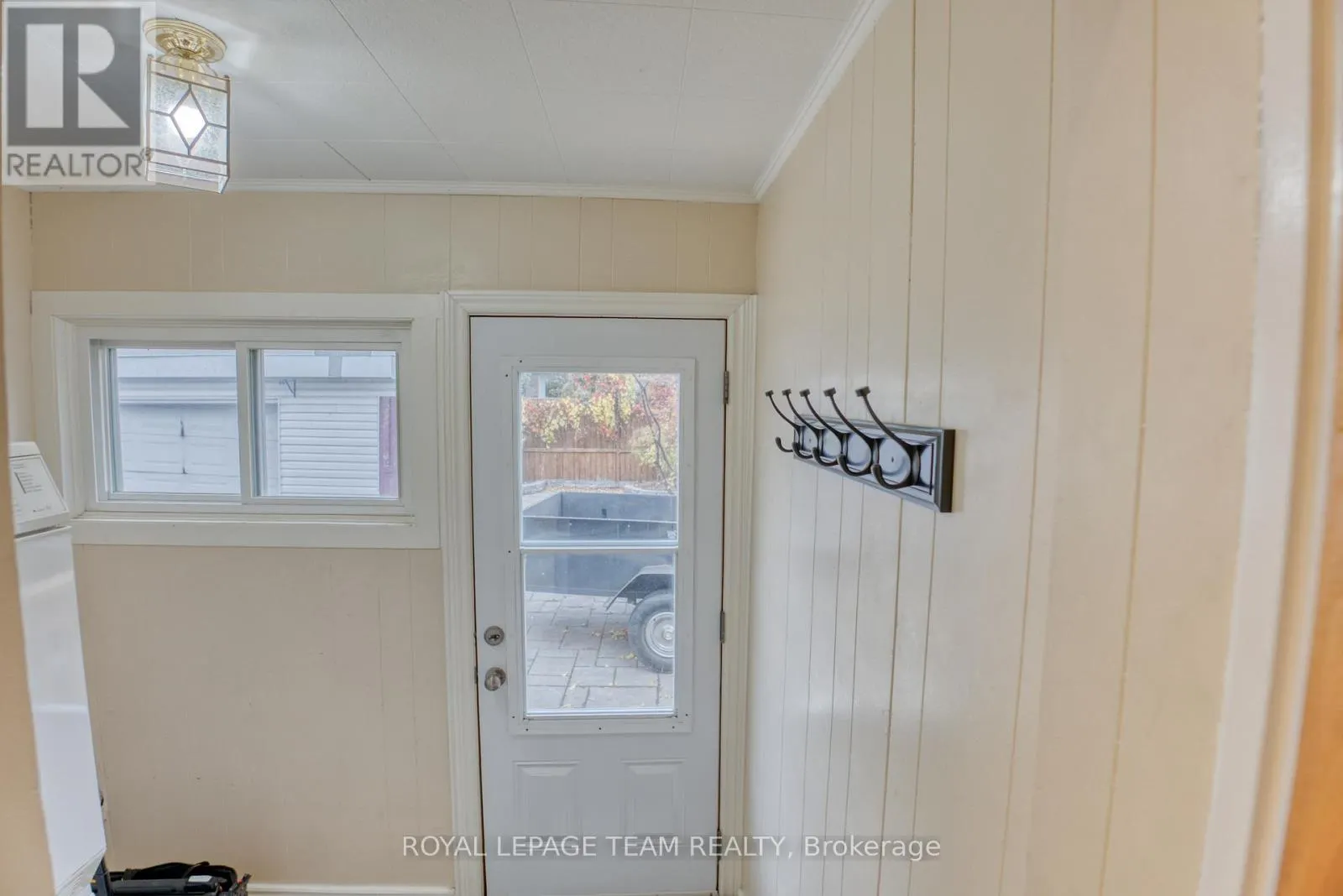 87 GUIGUES AVENUE