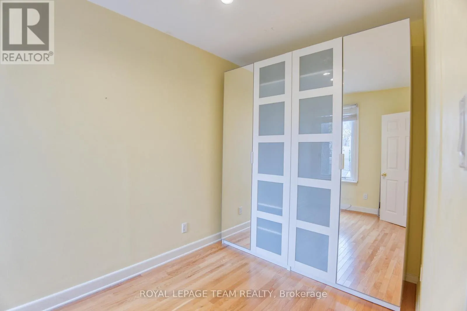 87 GUIGUES AVENUE