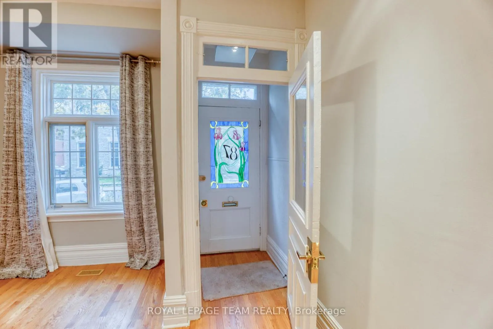 87 GUIGUES AVENUE