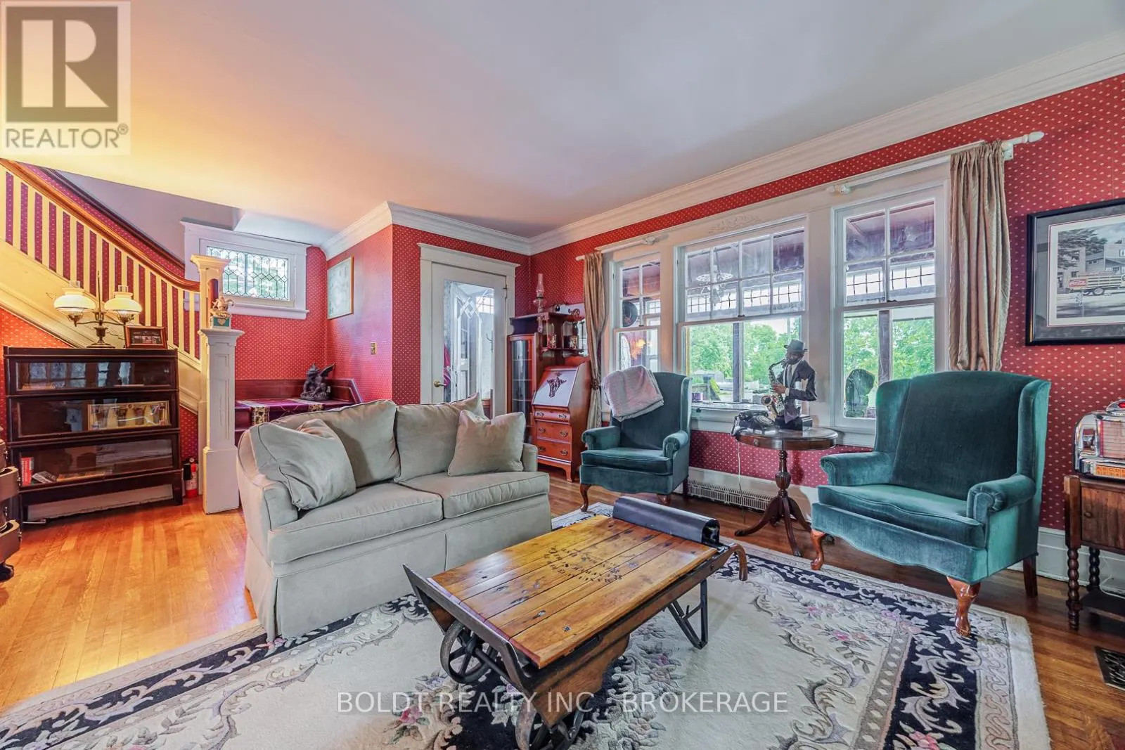 61 WELLAND STREET S