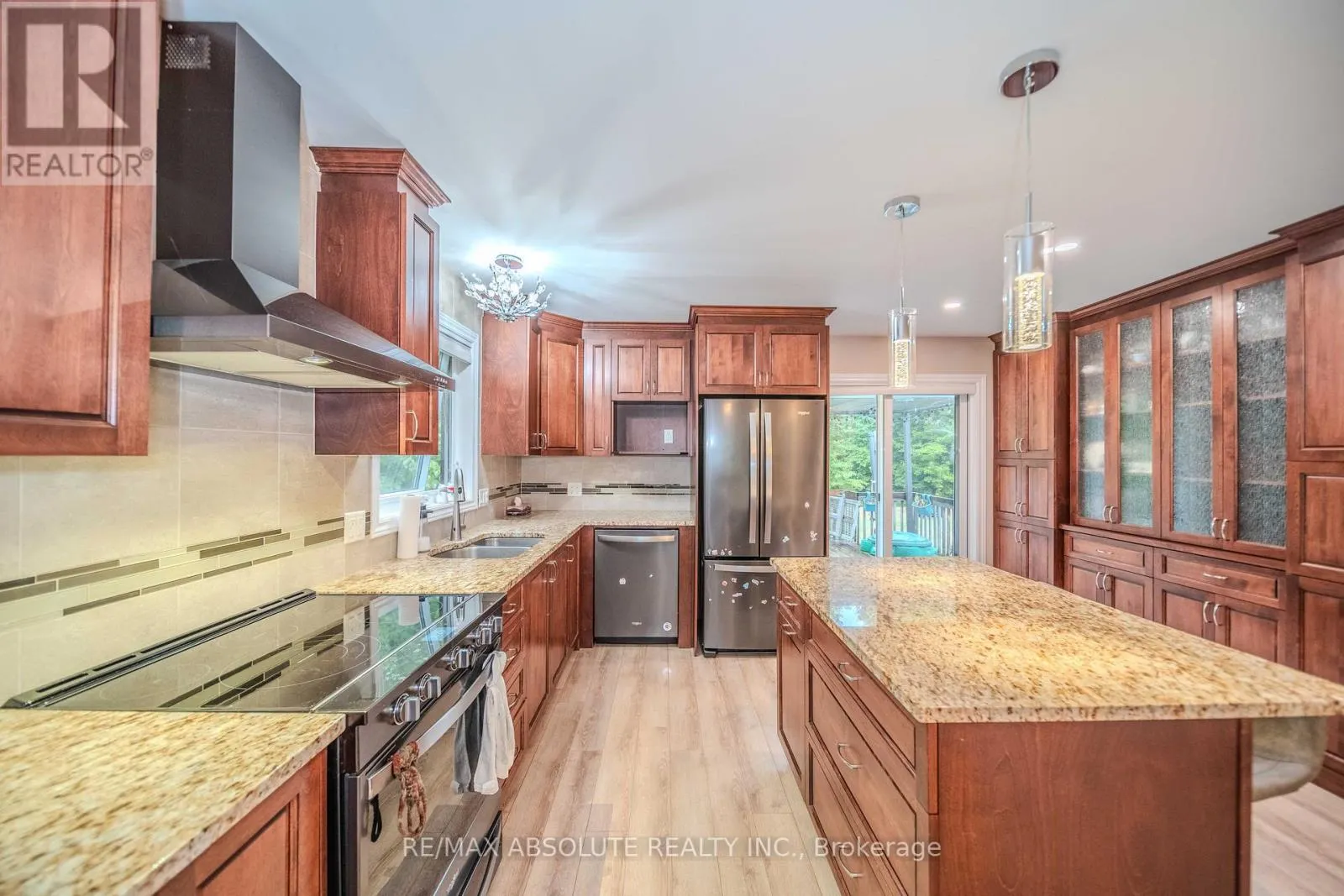1127 ROLLIN ROAD