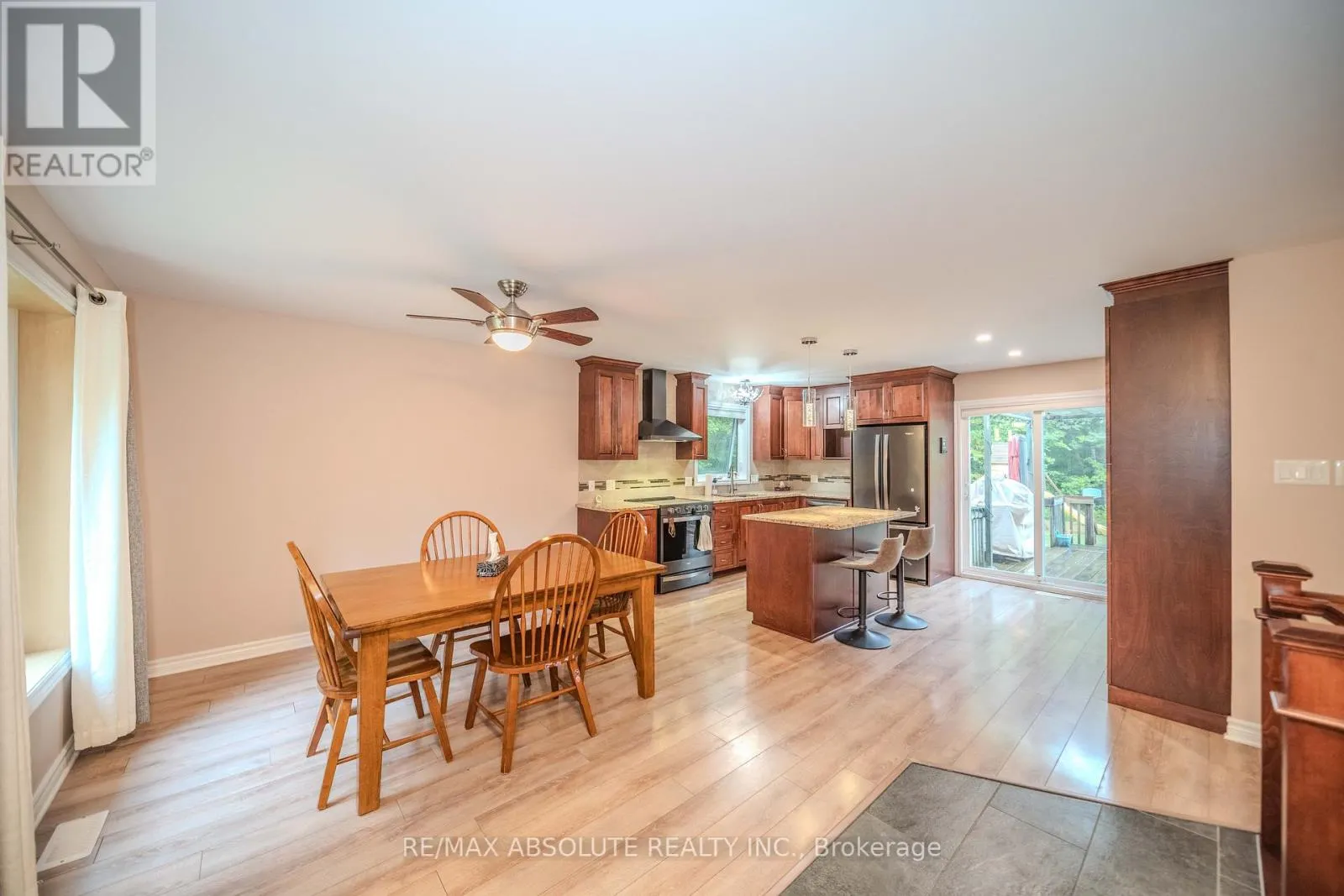 1127 ROLLIN ROAD