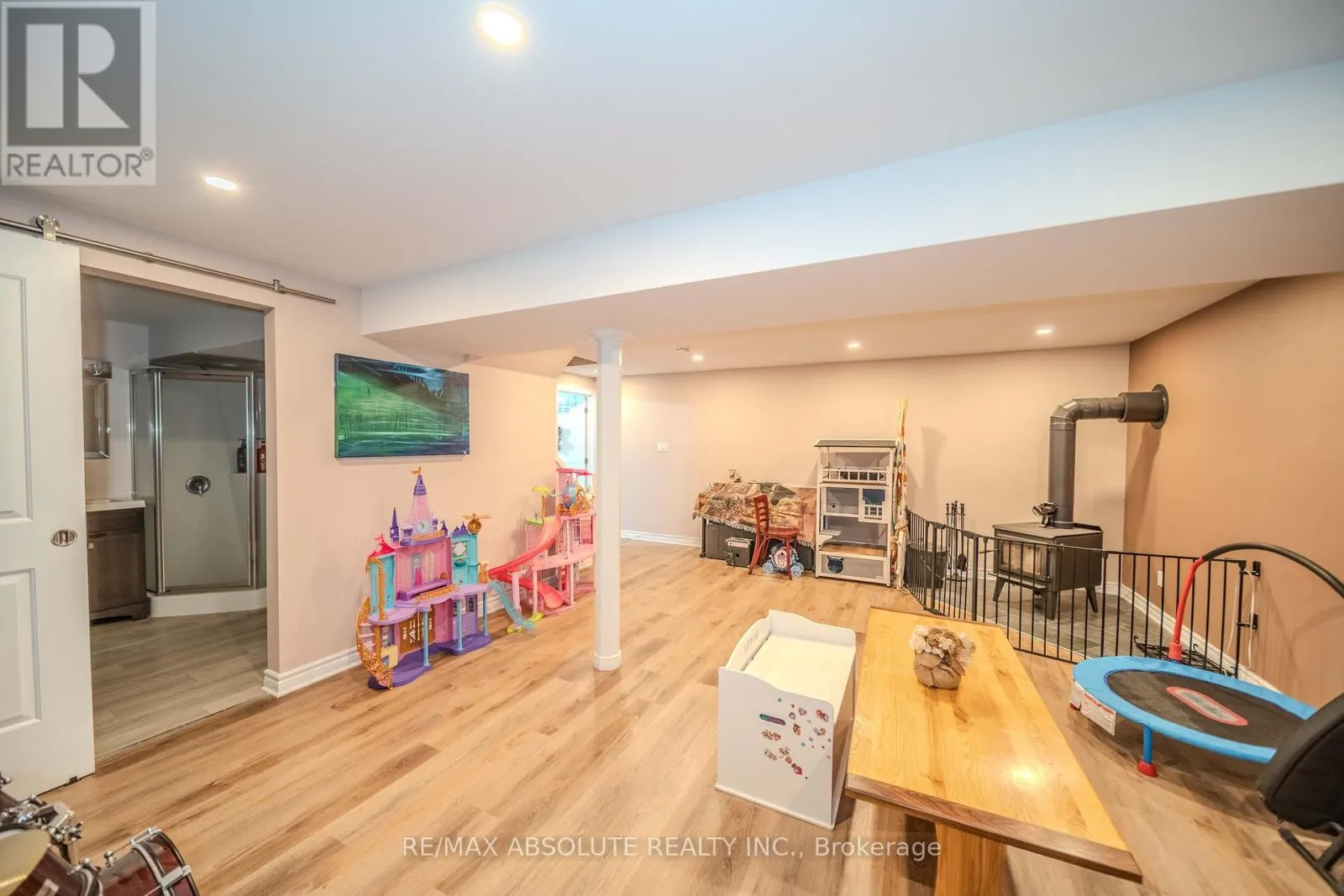 1127 ROLLIN ROAD