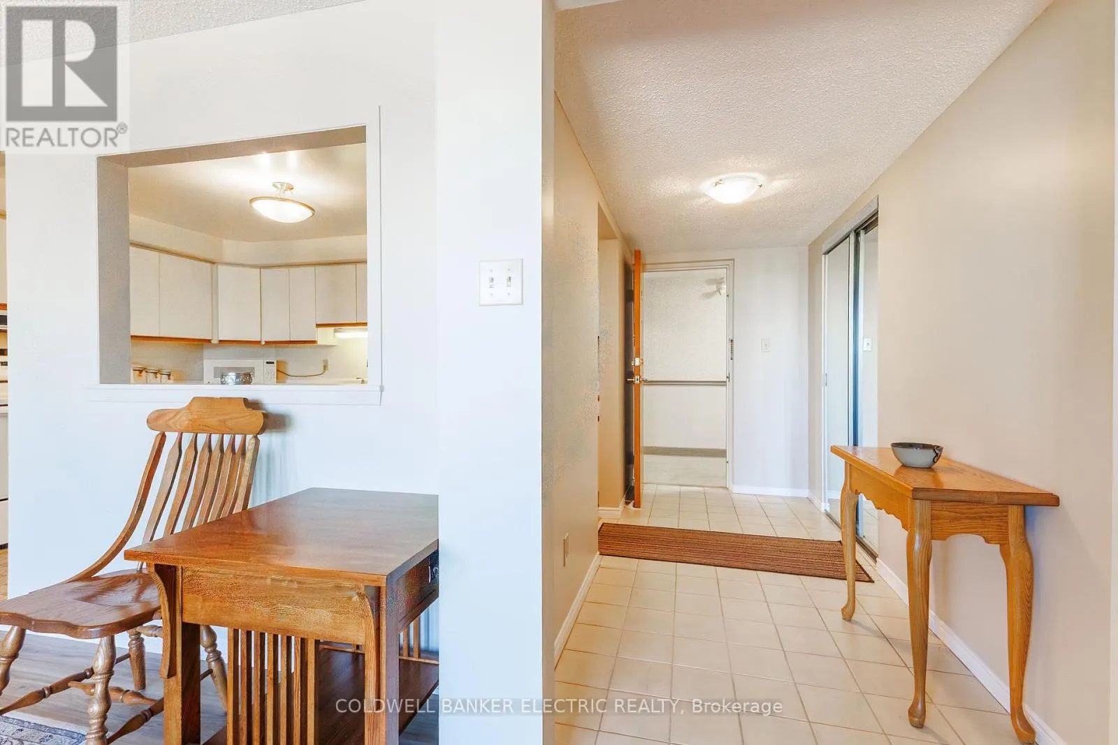 404 - 1 QUEEN STREET, #404