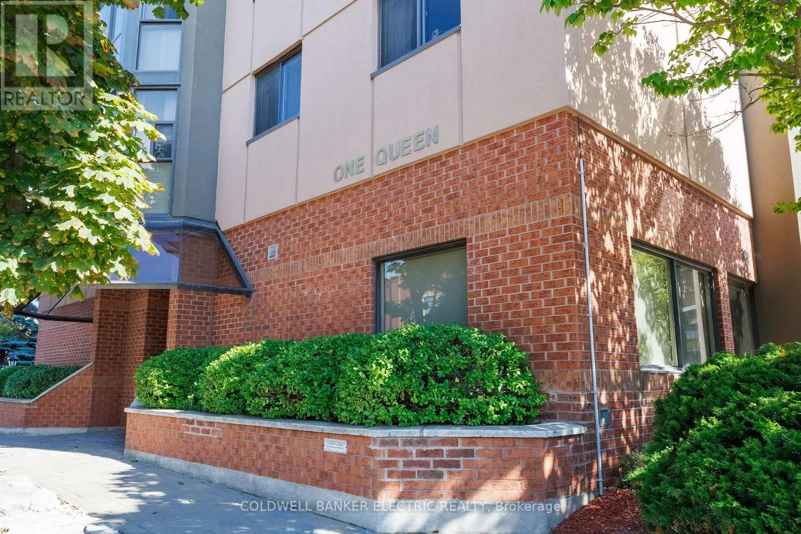 404 - 1 QUEEN STREET, #404