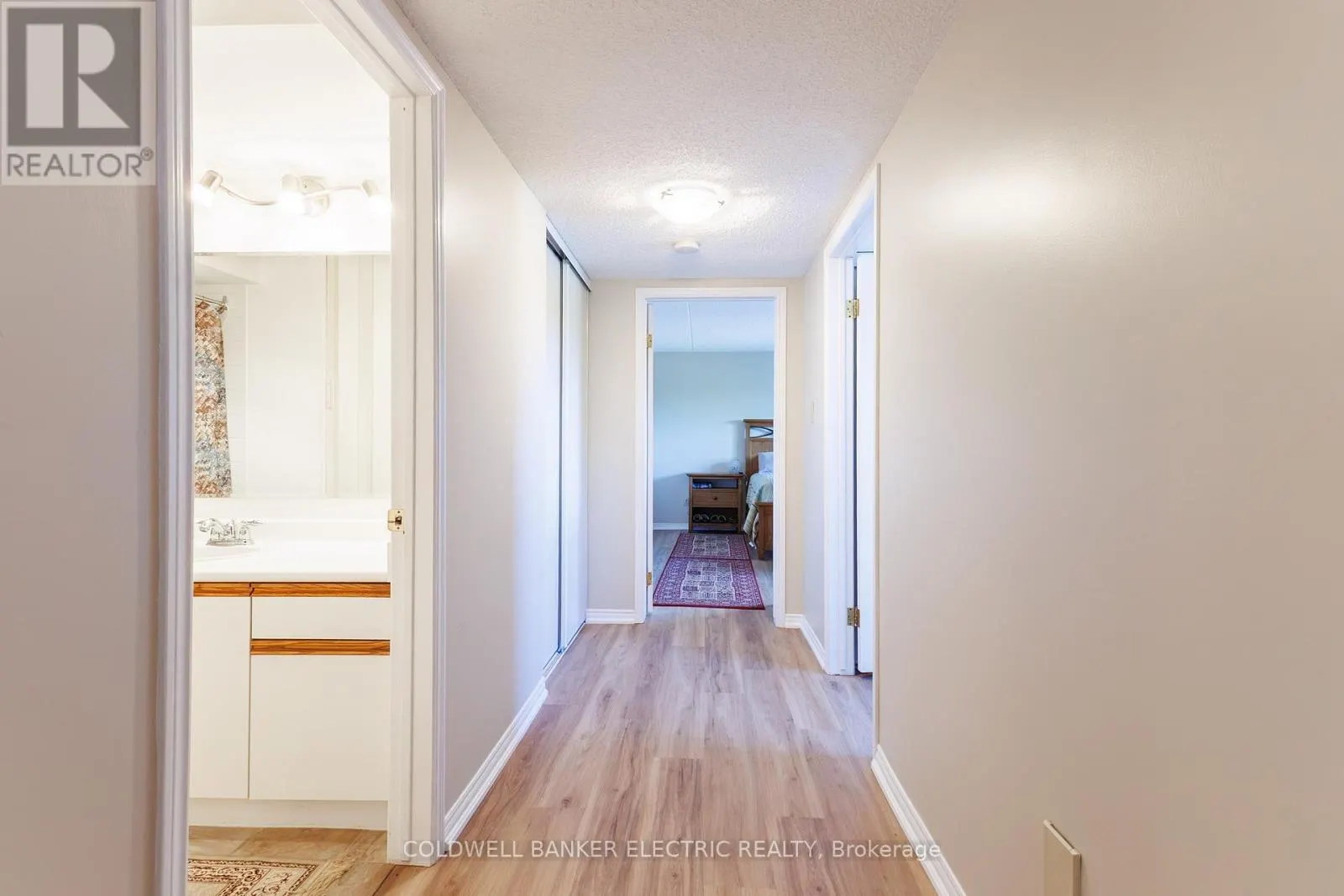 404 - 1 QUEEN STREET, #404