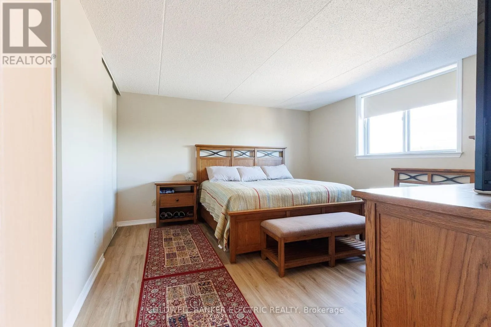 404 - 1 QUEEN STREET, #404