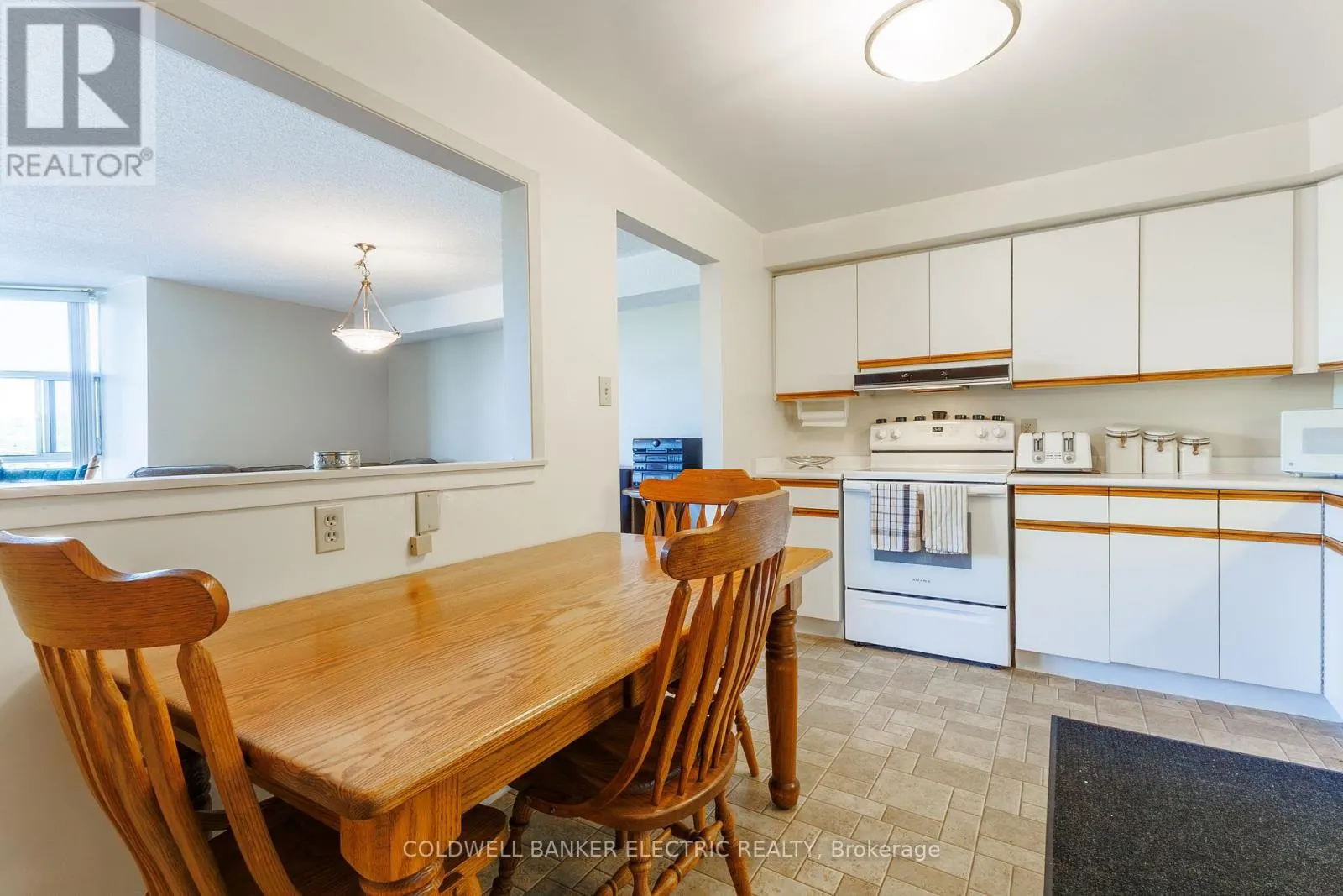 404 - 1 QUEEN STREET, #404