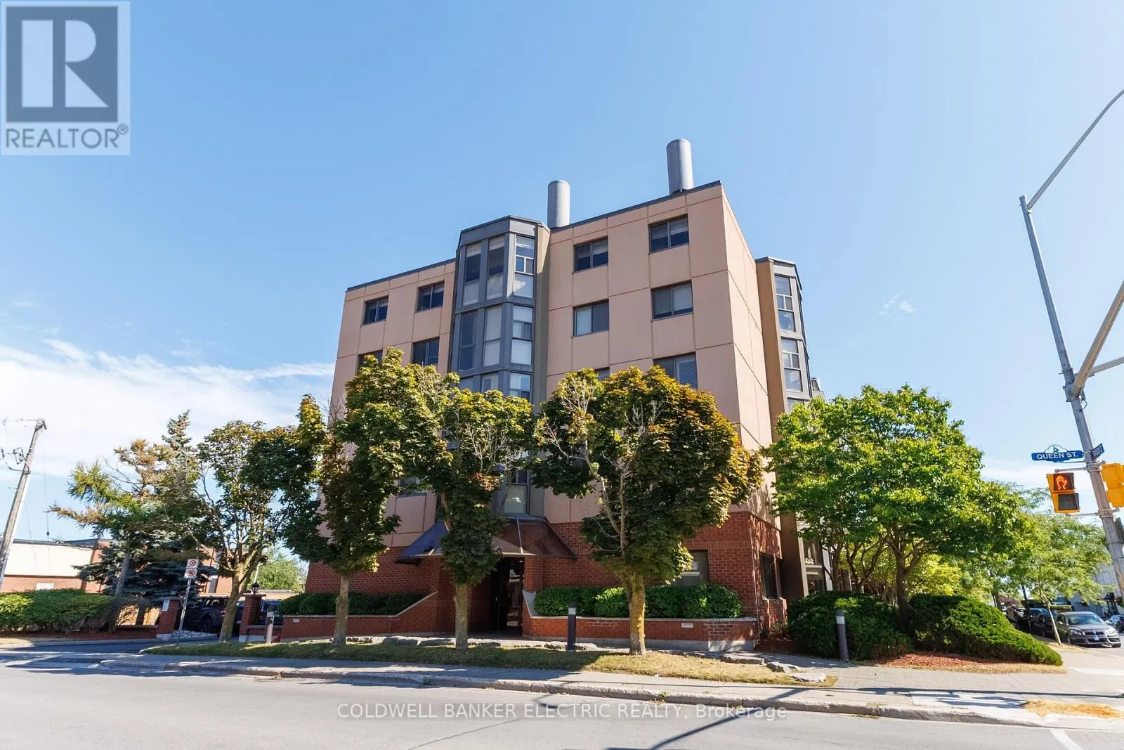 404 - 1 QUEEN STREET, #404
