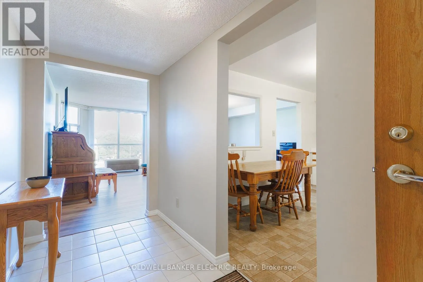 404 - 1 QUEEN STREET, #404