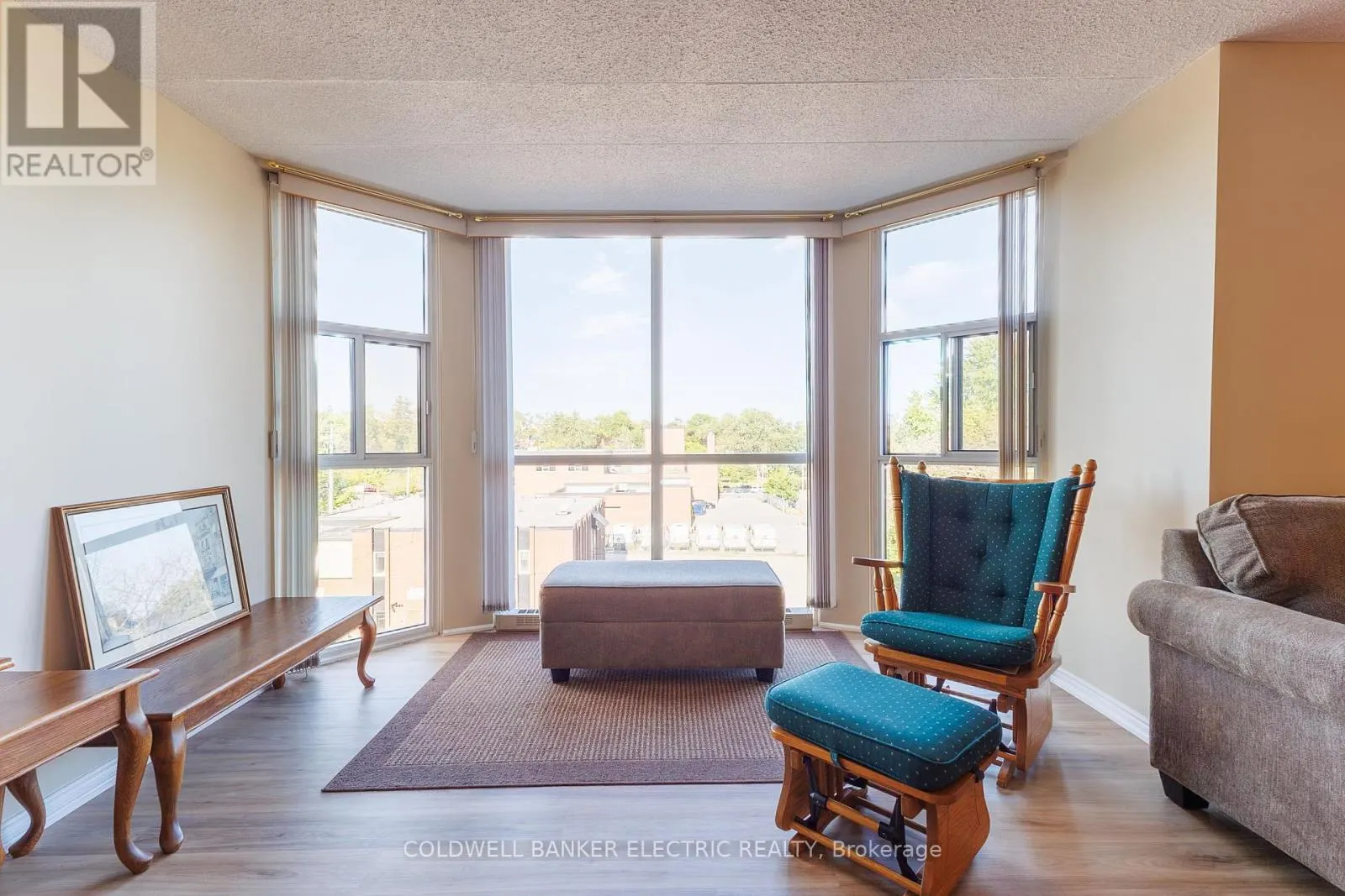 404 - 1 QUEEN STREET, #404