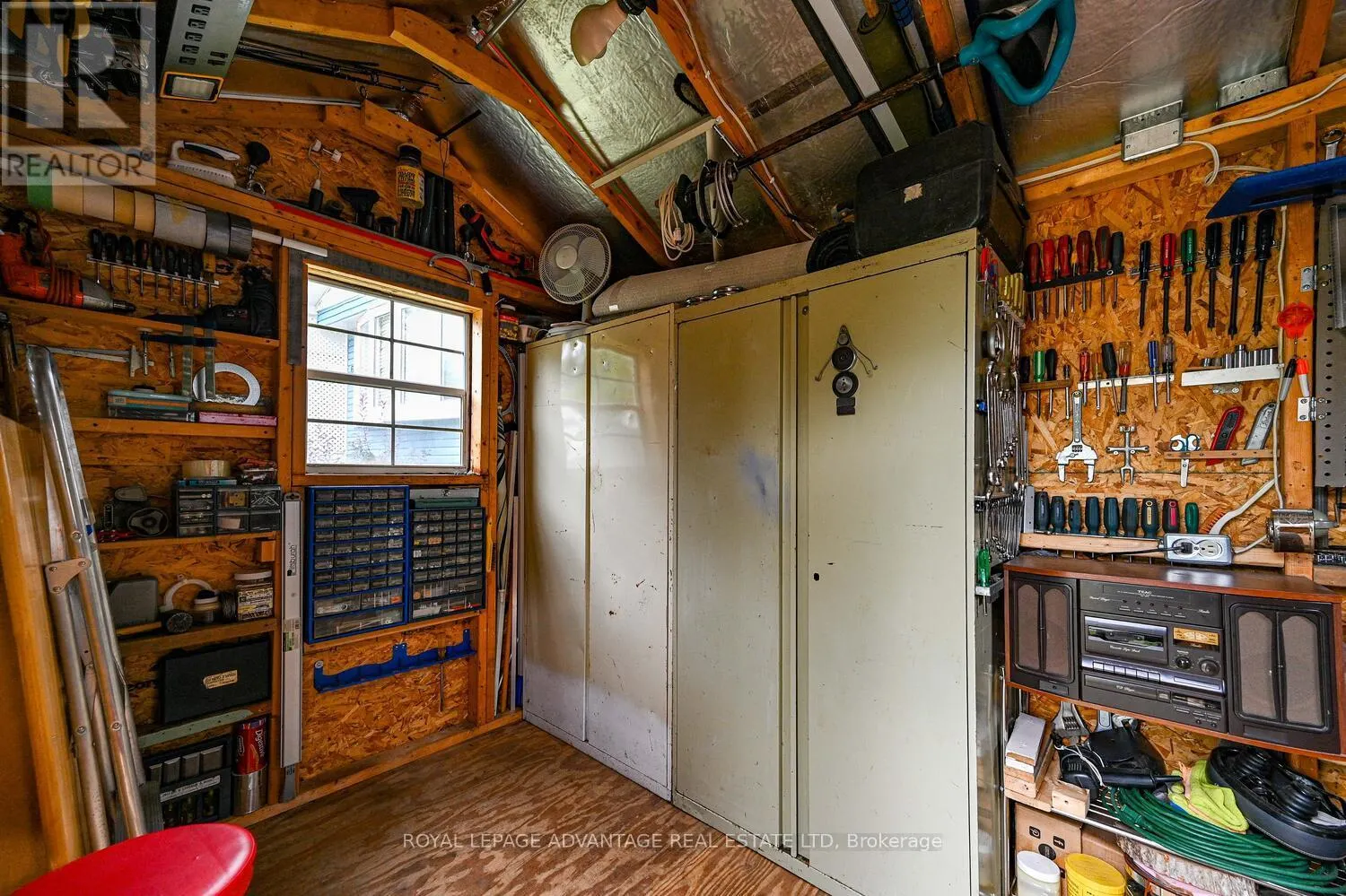 8 BRIDLE PATH N