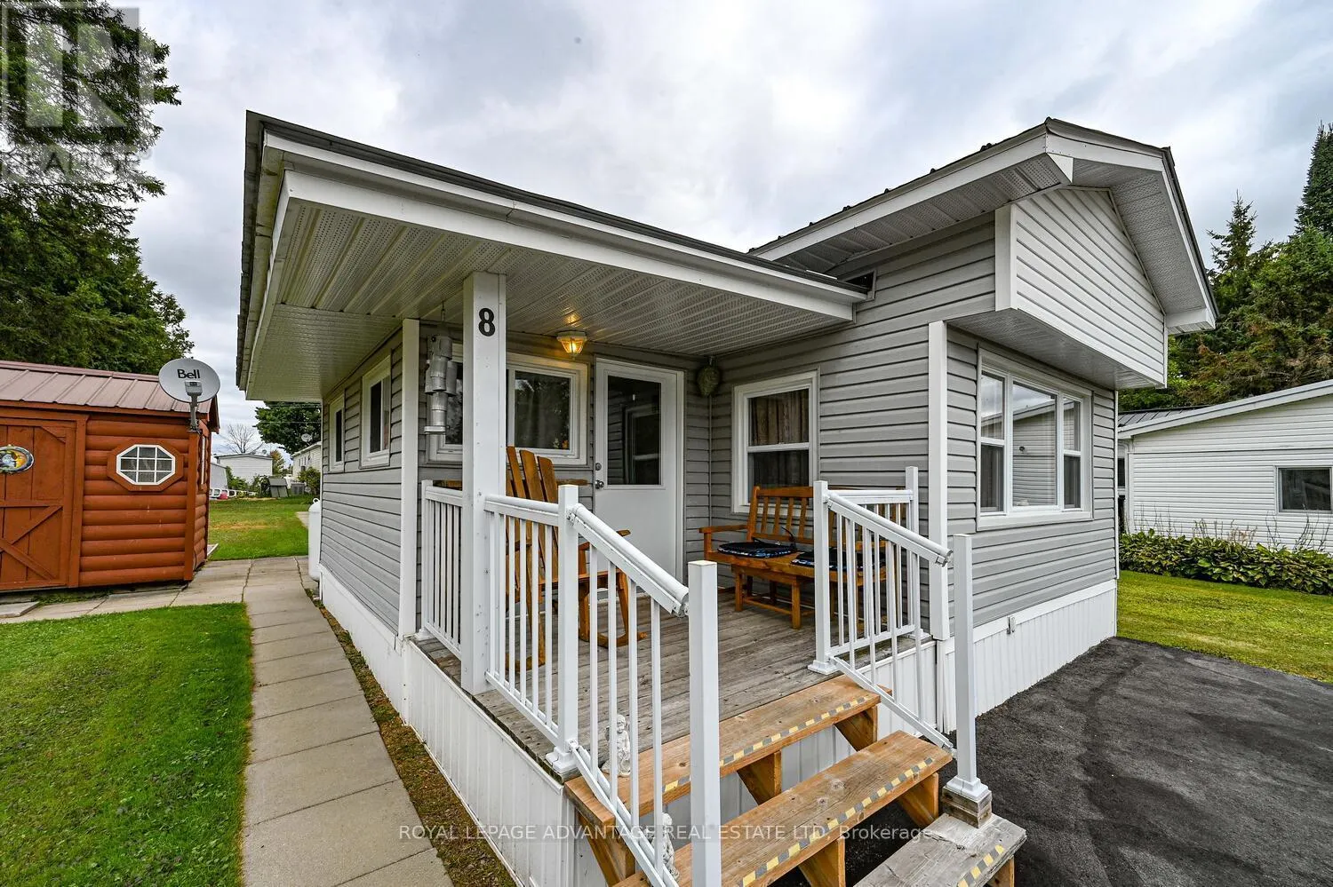8 BRIDLE PATH N