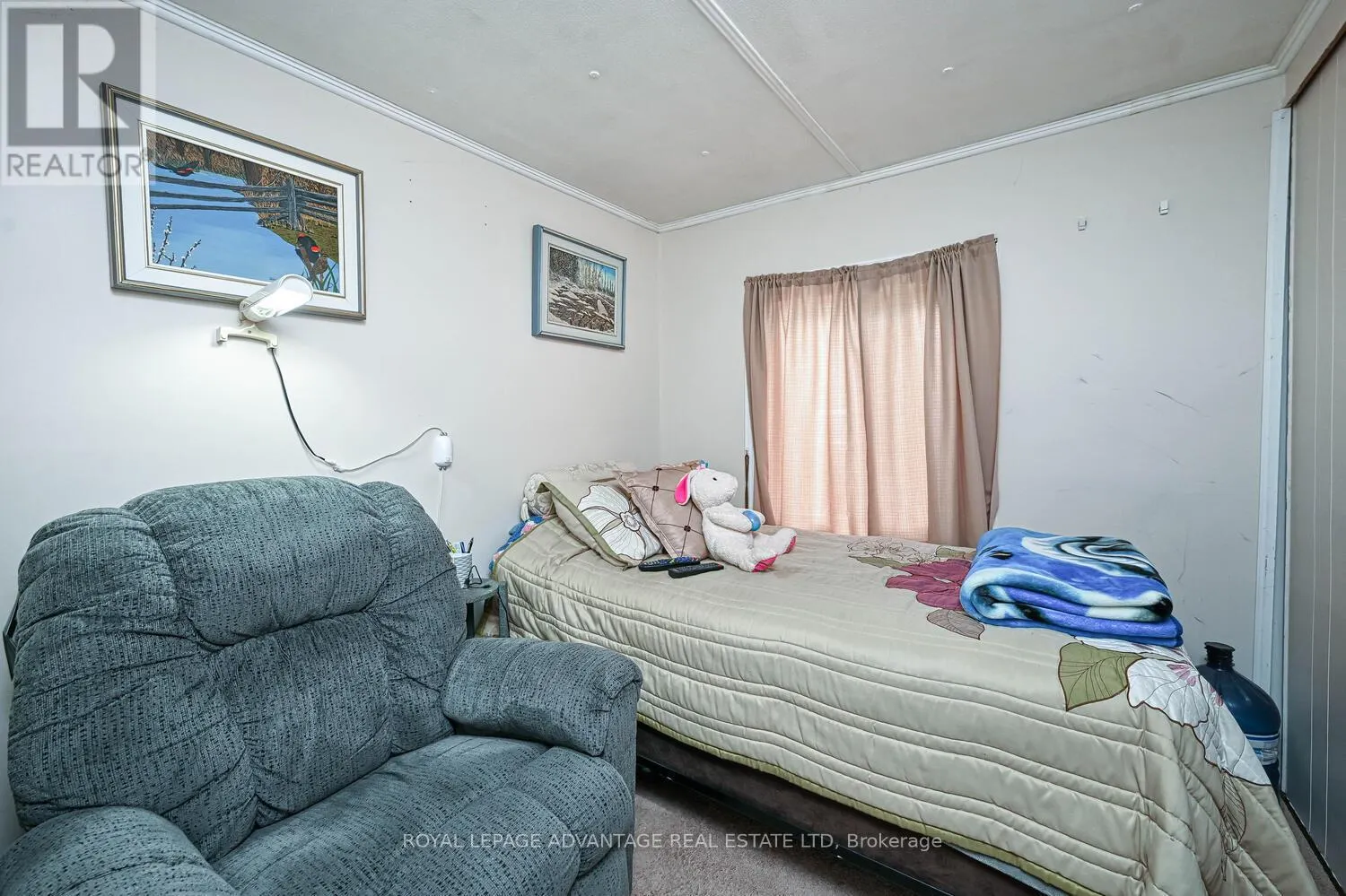 8 BRIDLE PATH N
