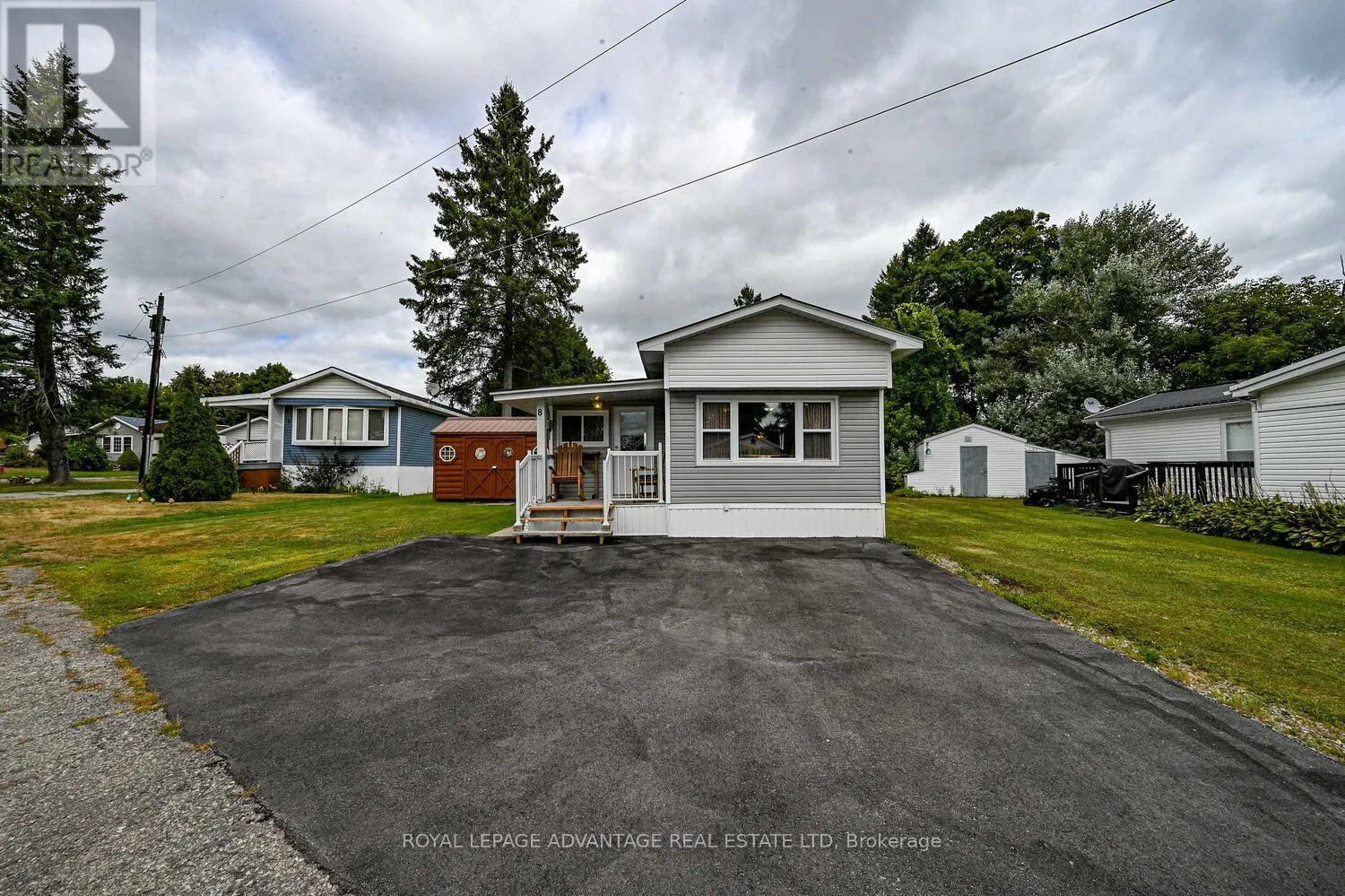 8 BRIDLE PATH N