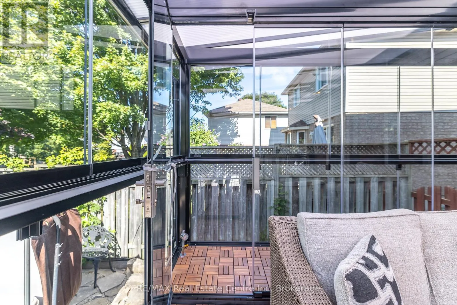 31 BUSHMILLS CRESCENT