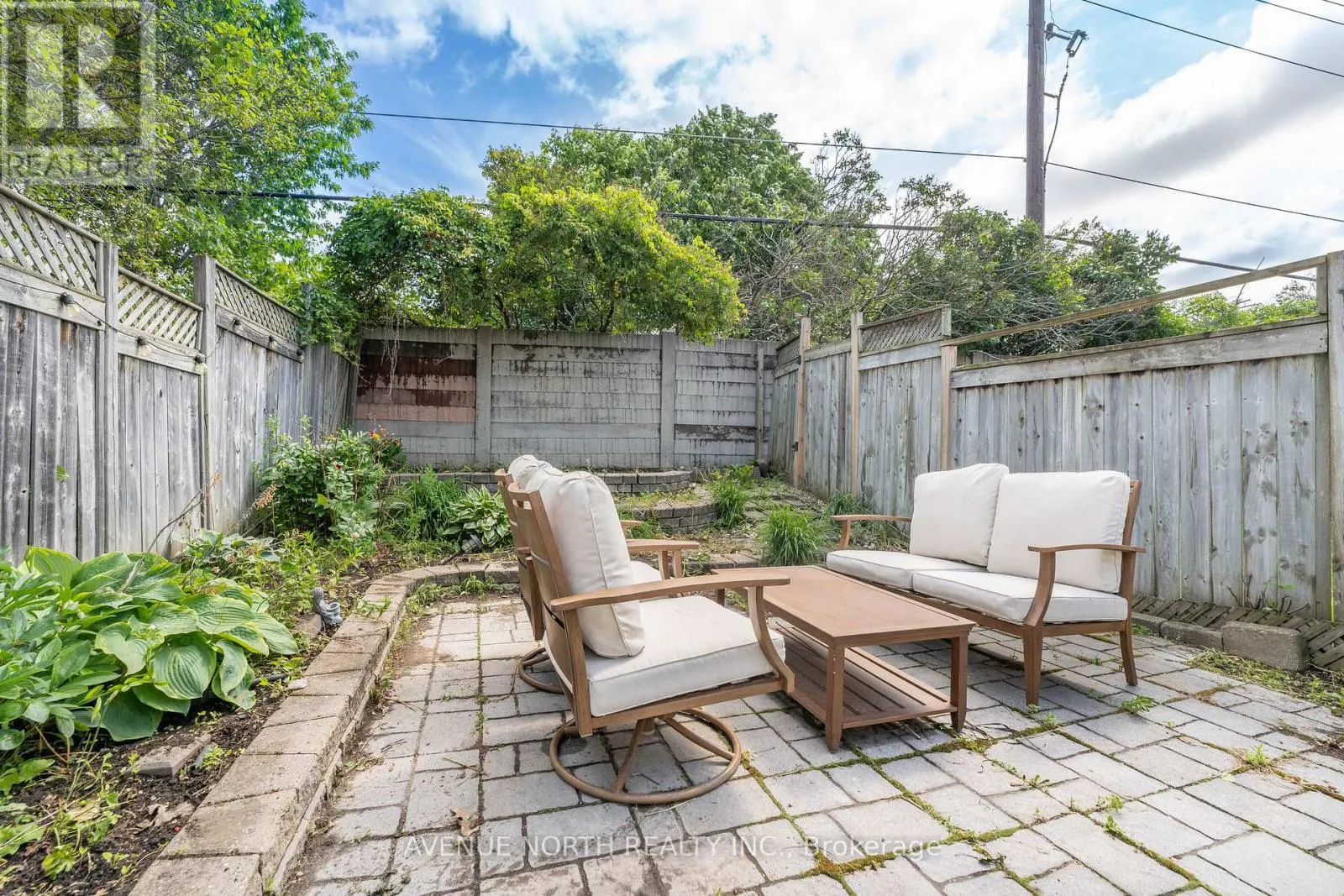 51 MULLCRAFT CRESCENT