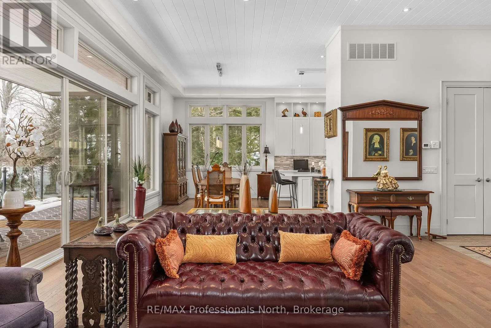 41 CLUBHOUSE DRIVE