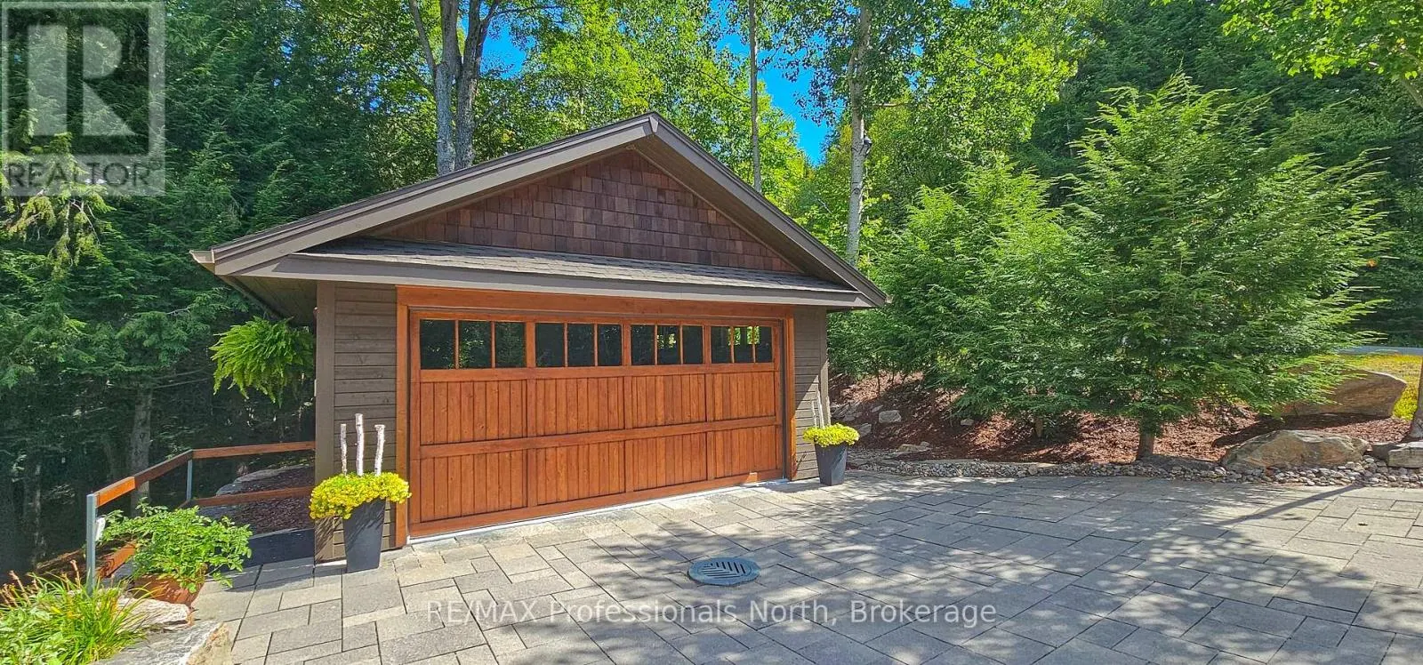 41 CLUBHOUSE DRIVE