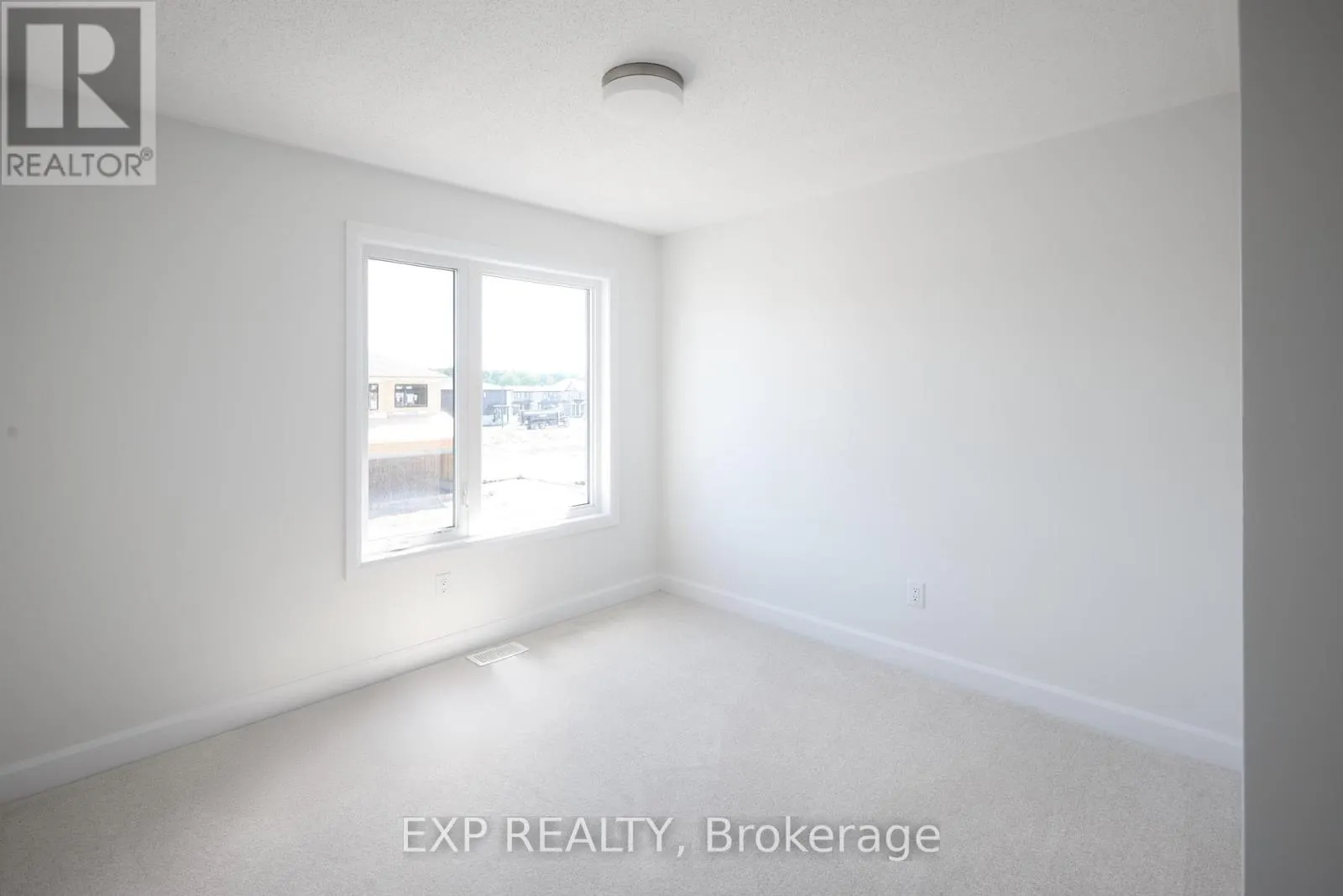 509 ROUNDHOUSE CRESCENT