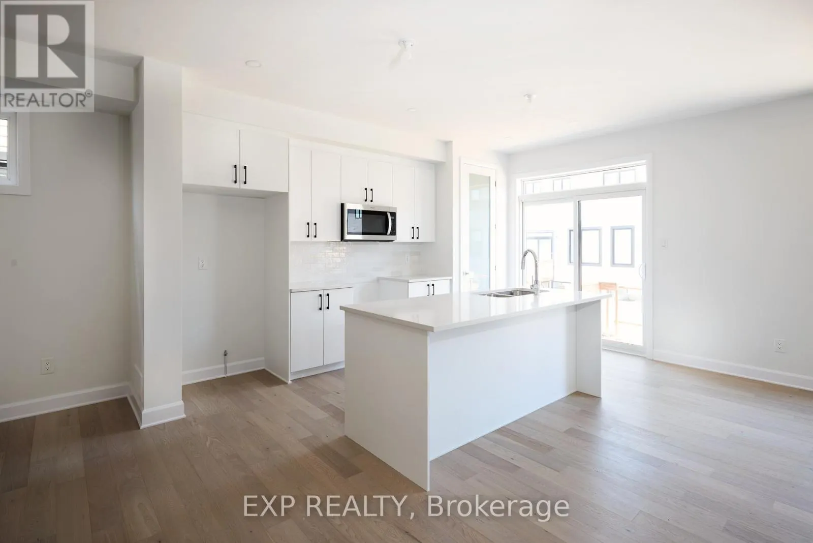 509 ROUNDHOUSE CRESCENT