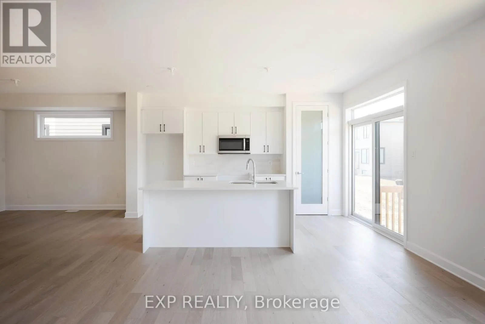 509 ROUNDHOUSE CRESCENT