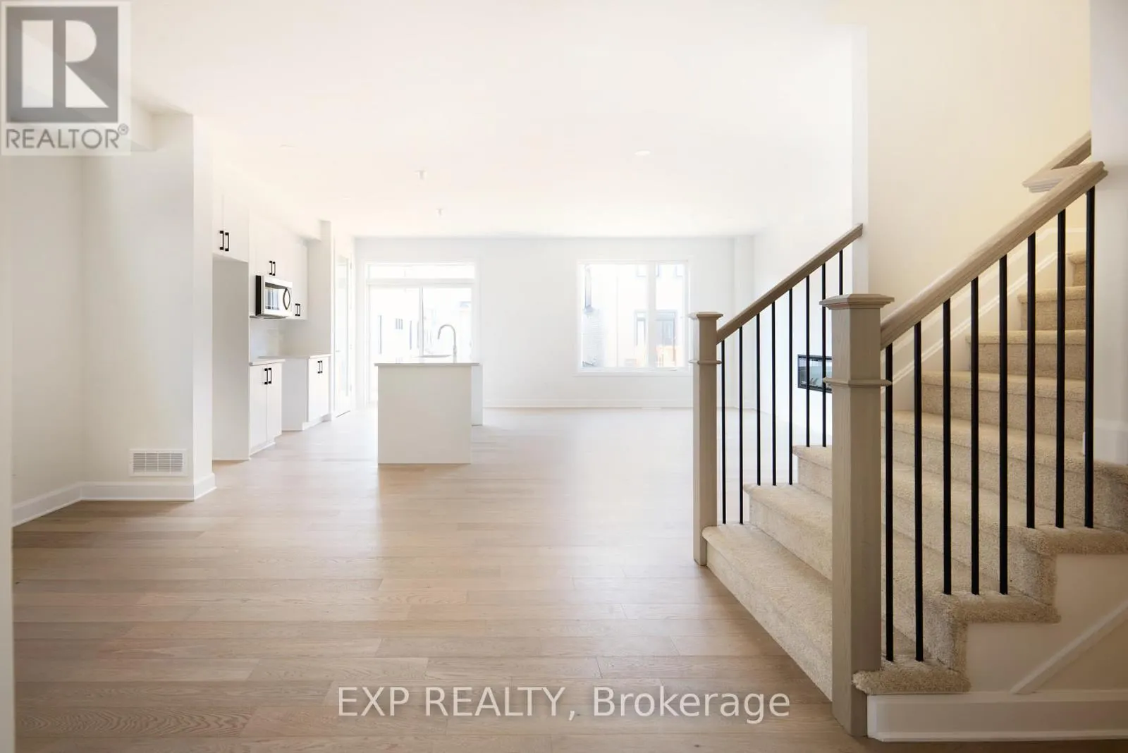 509 ROUNDHOUSE CRESCENT