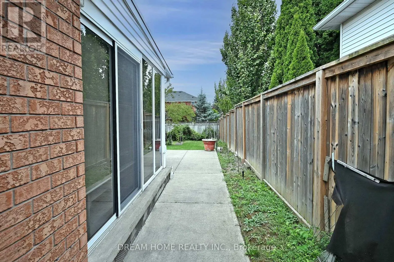 7737 MOUNT CARMEL BOULEVARD
