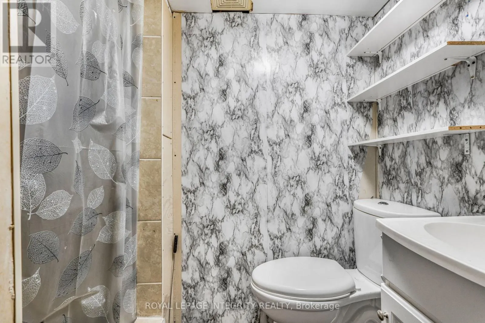107 - 1548 BEAVERPOND DRIVE