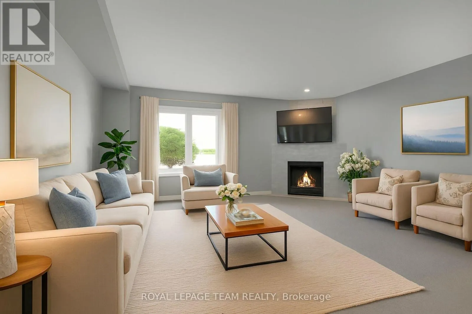 89 THORNBURY CRESCENT