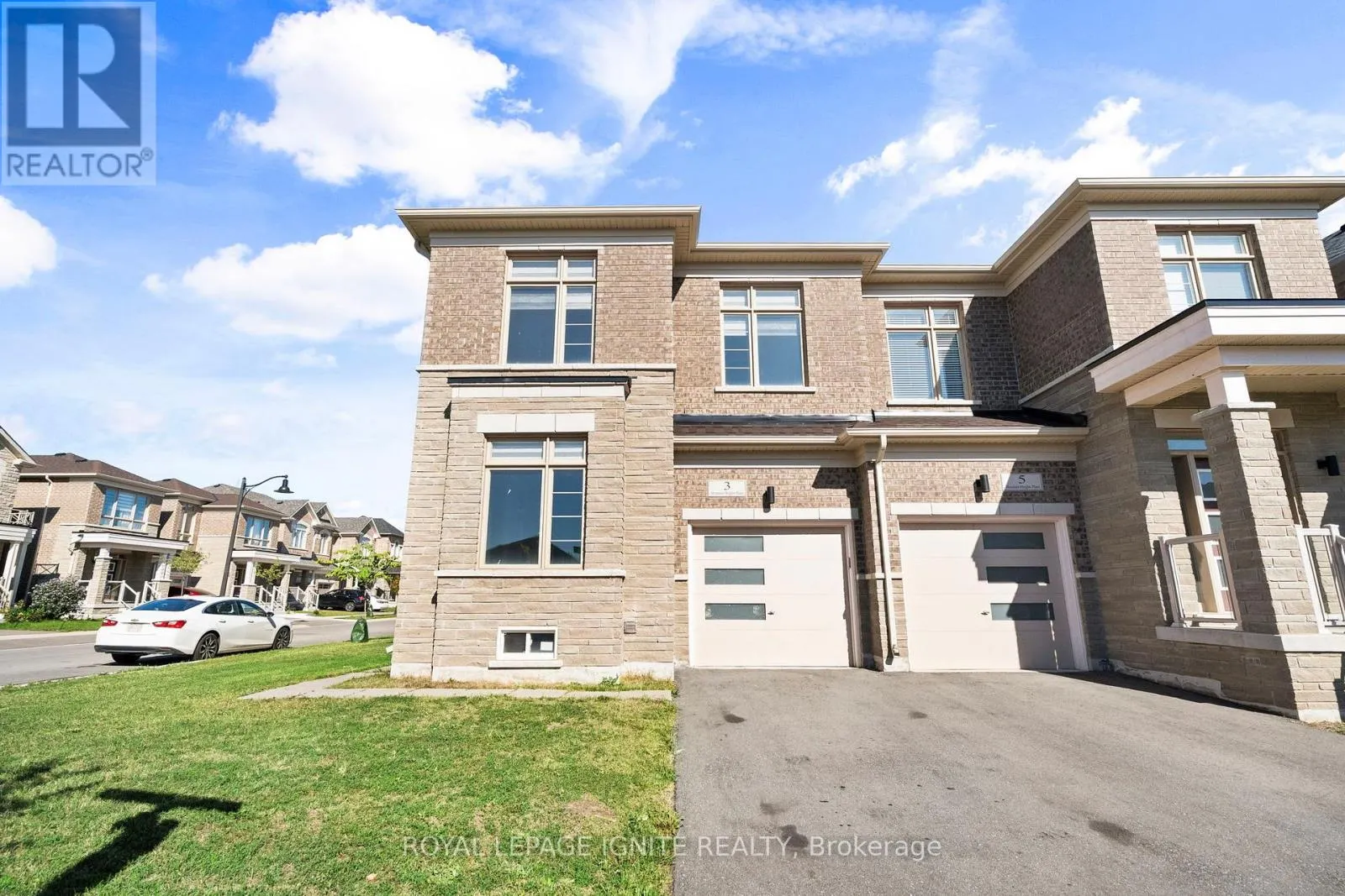 3 MOUNTAIN HEIGHTS PLACE