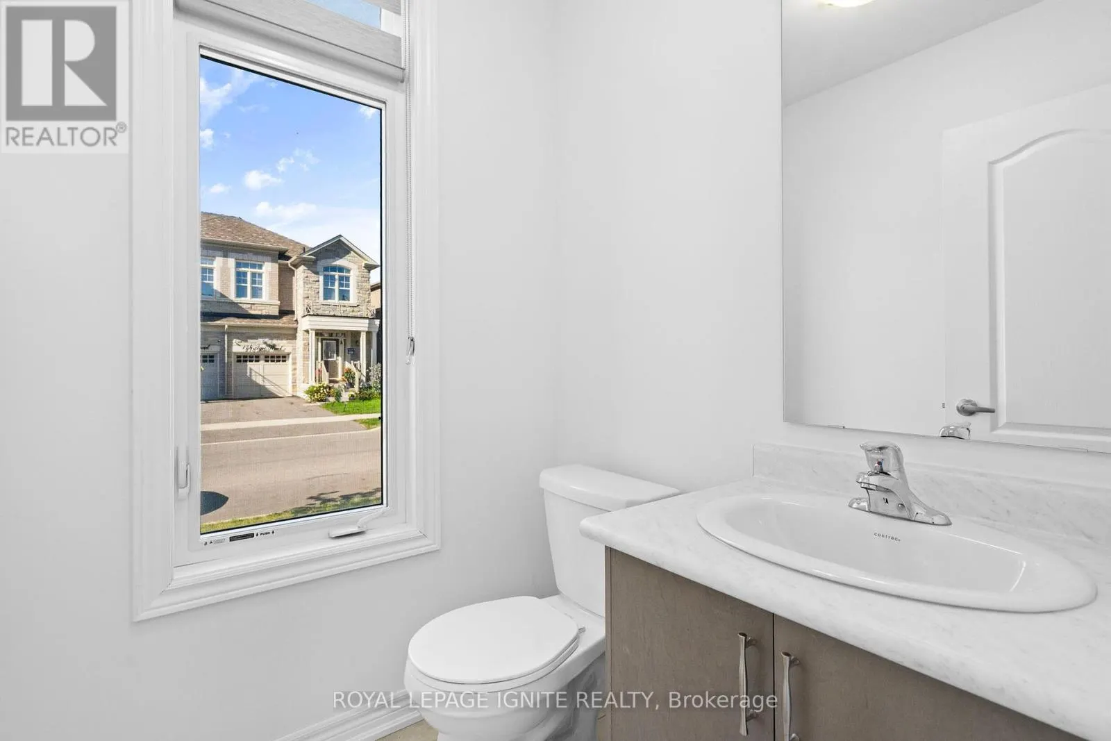 3 MOUNTAIN HEIGHTS PLACE