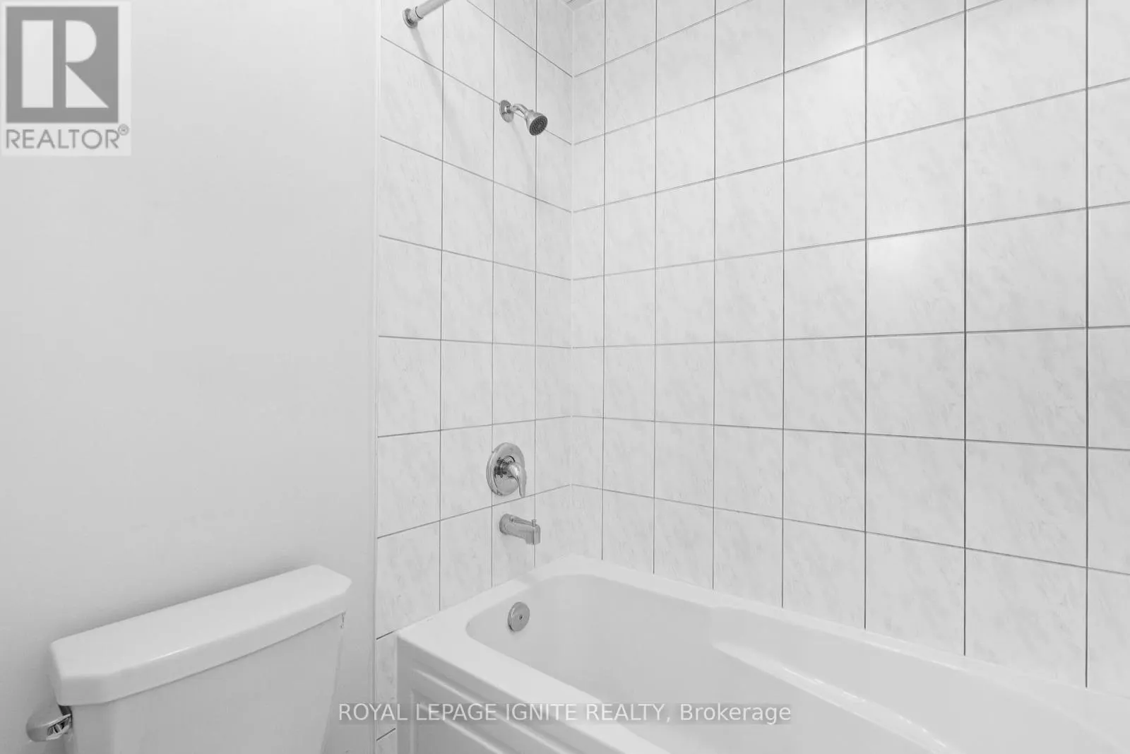 3 MOUNTAIN HEIGHTS PLACE