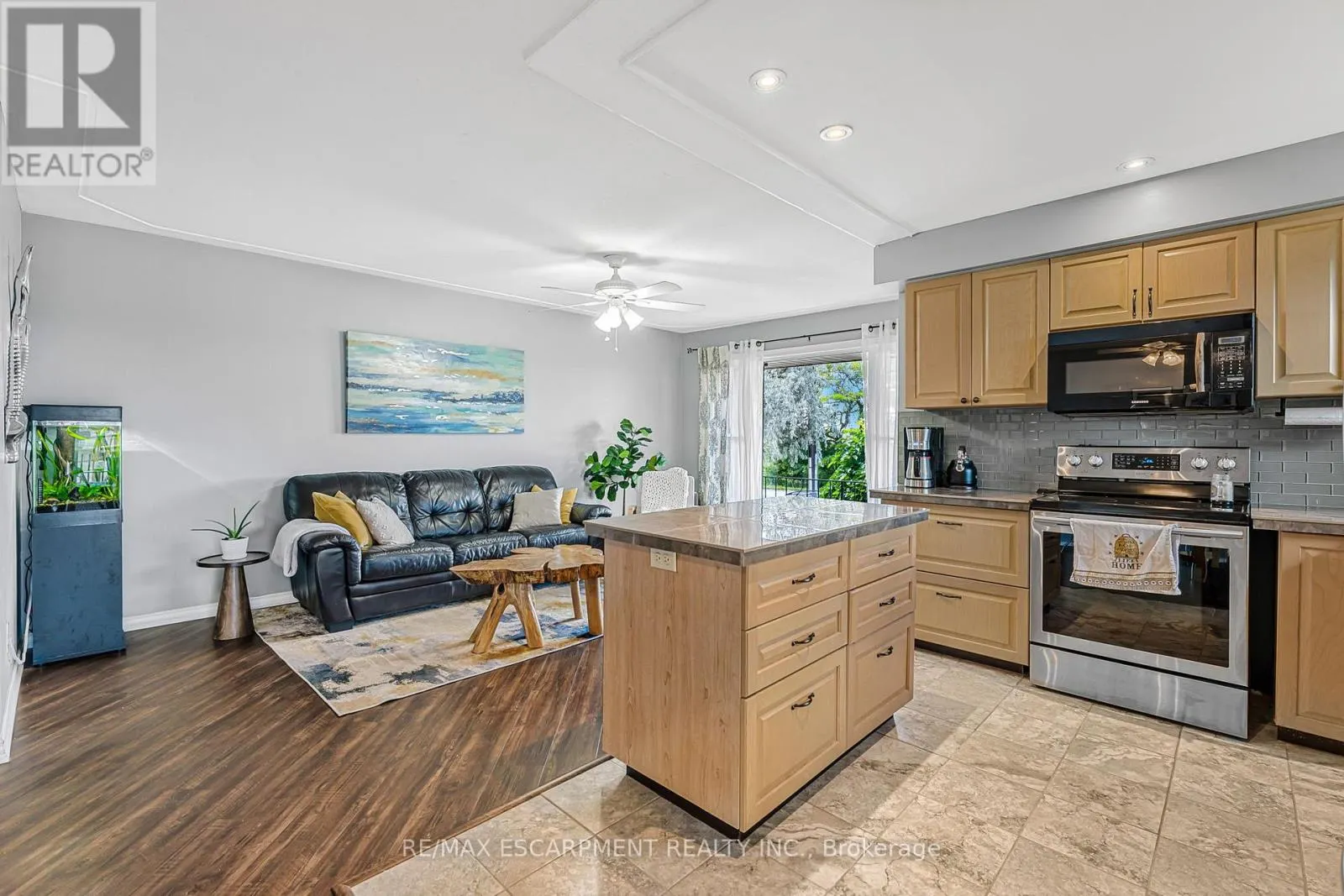 21 SOUTH GRIMSBY ROAD 5